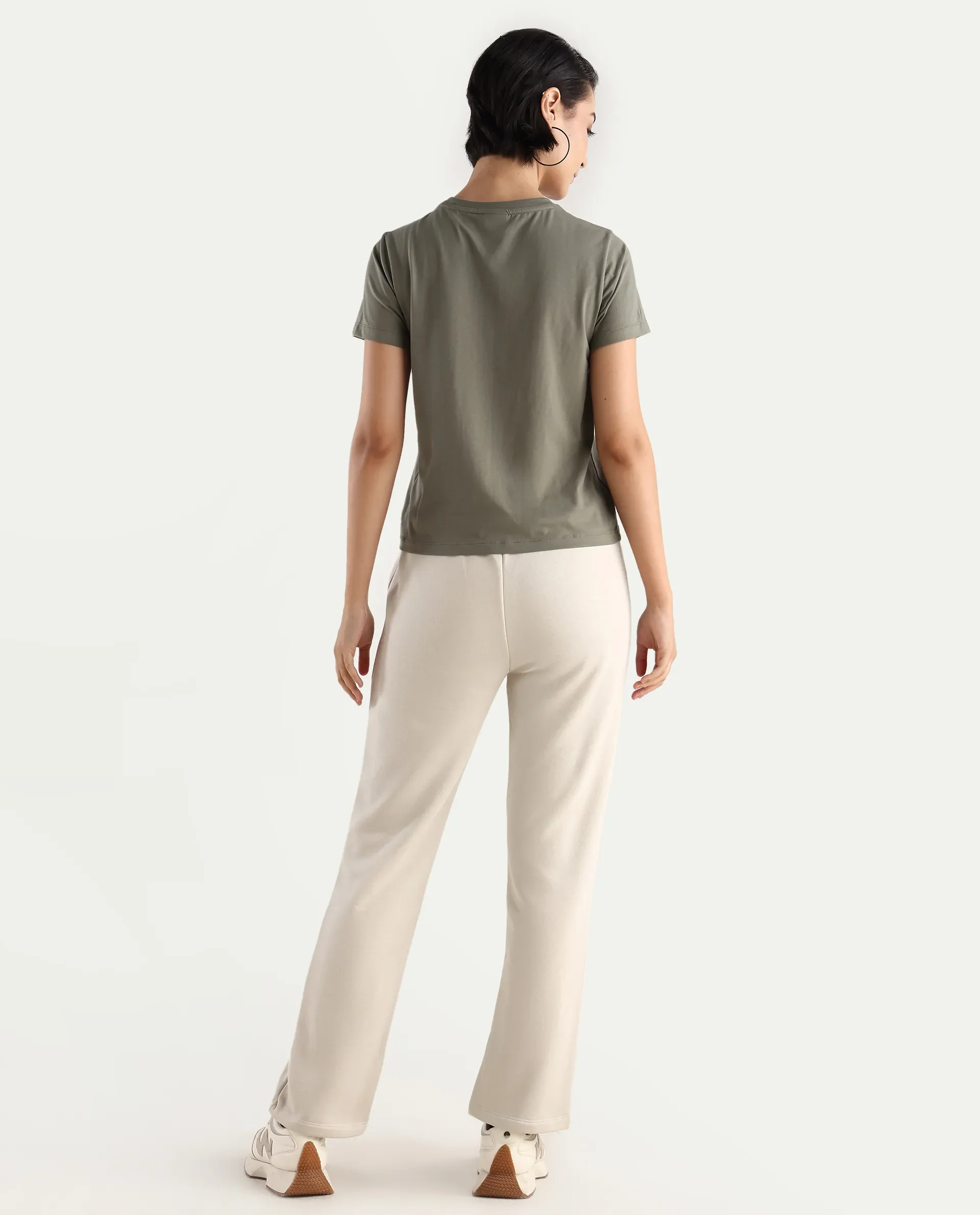 Rareism Women's Blunt Off White Cotton Blend Plain Ankle Length Straight Fit Track Pant - Image 5