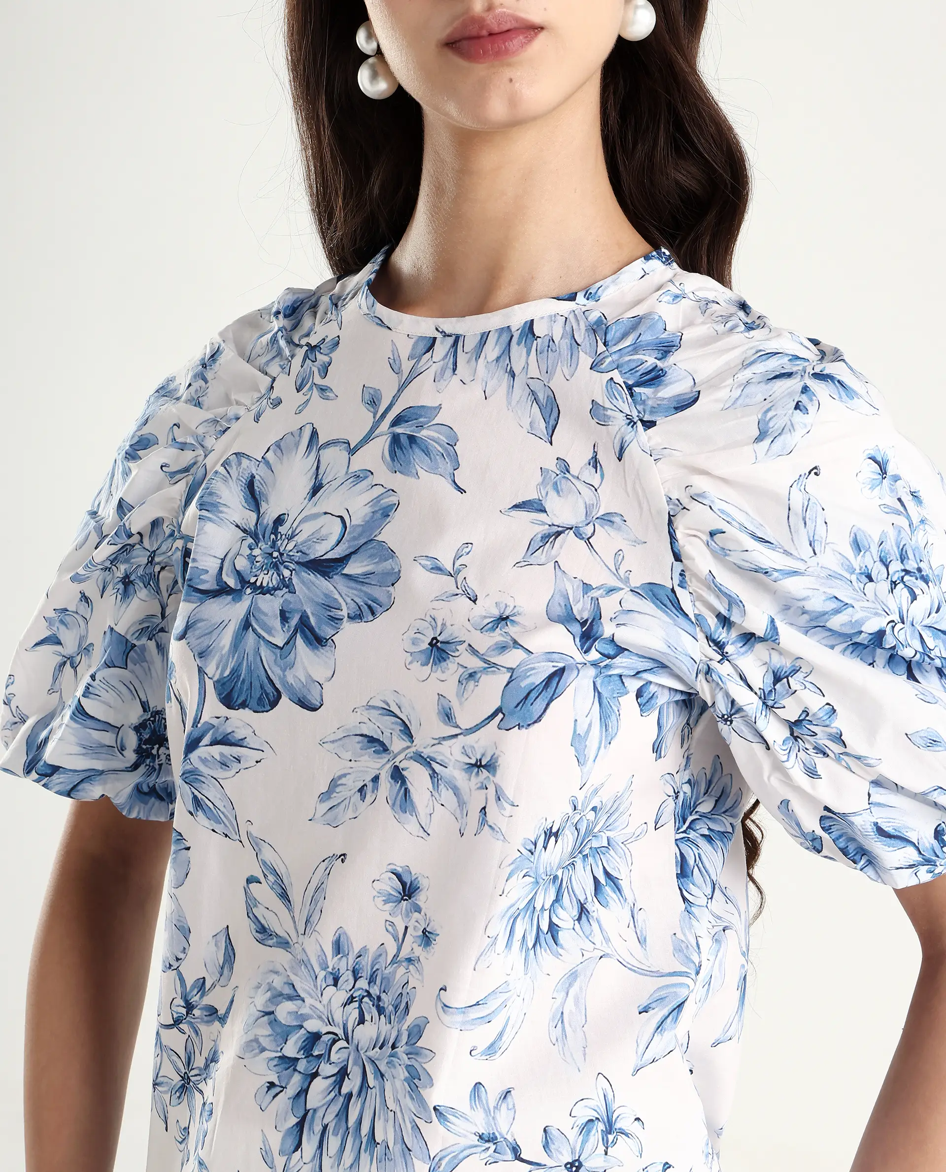 Rareism Women's Bobbie Blue Cotton Drop Collar Floral Print Raglan Sleeve Regular Fit Top