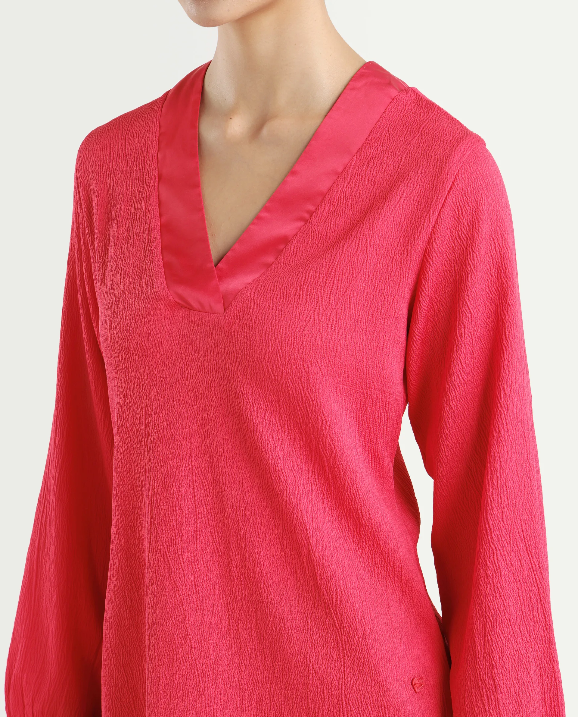 Rareism Women's Boco Pink Polyester V-Neck Plain Balloon Sleeve Regular Fit Top - Image 4
