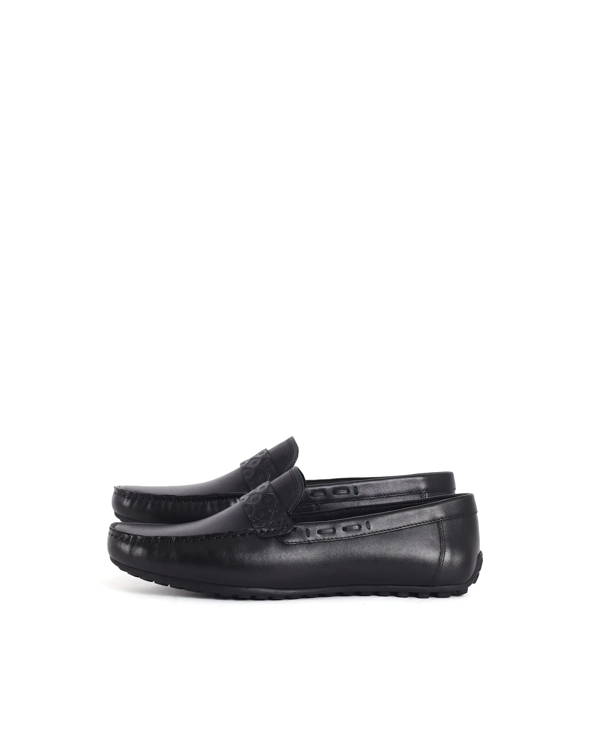 Rare Rabbit Men's Bold Black Slip-On Monotone Genuine Leather Driver Moccasin - Image 5