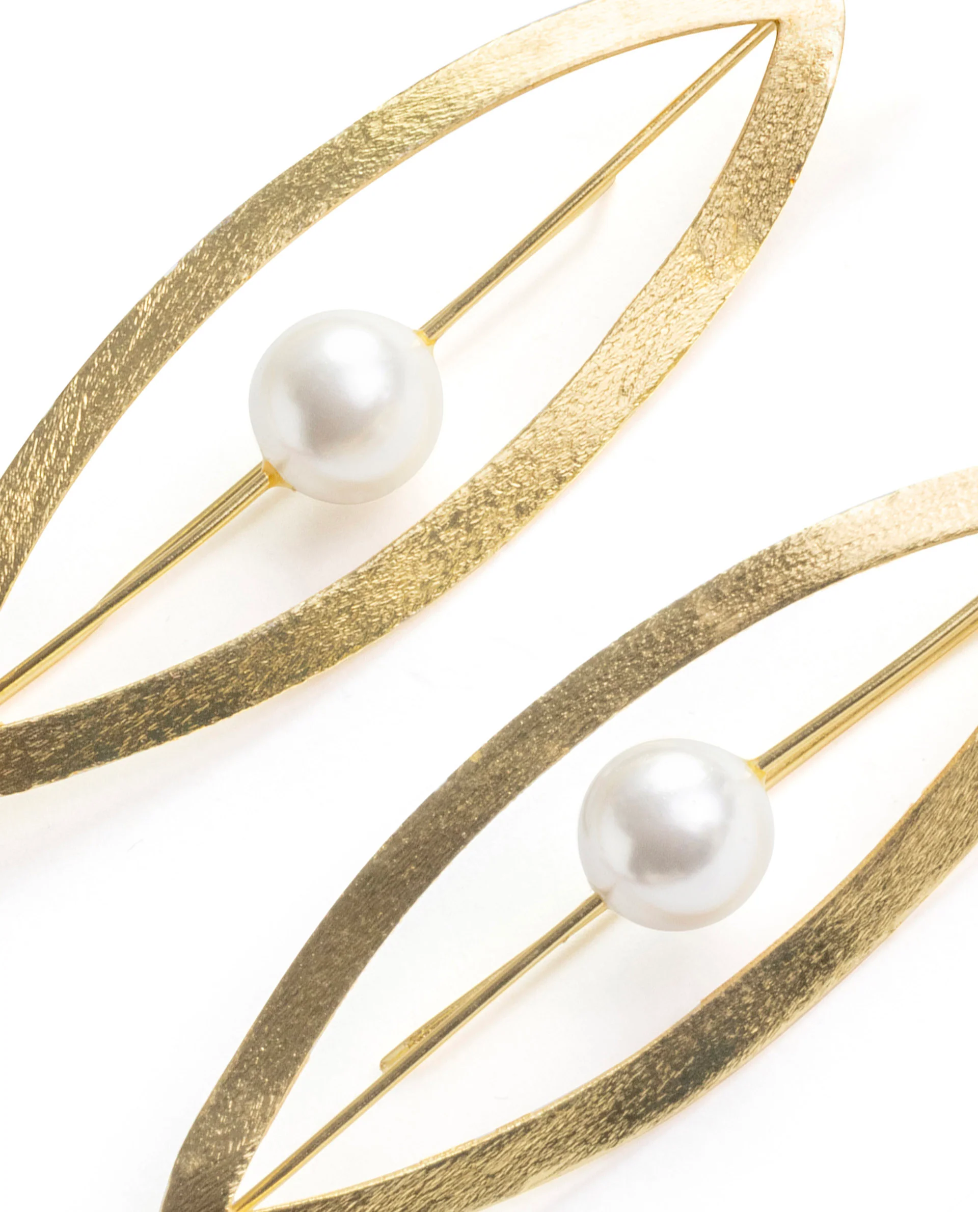 Rareism Women Bold Gold Earring - Image 4