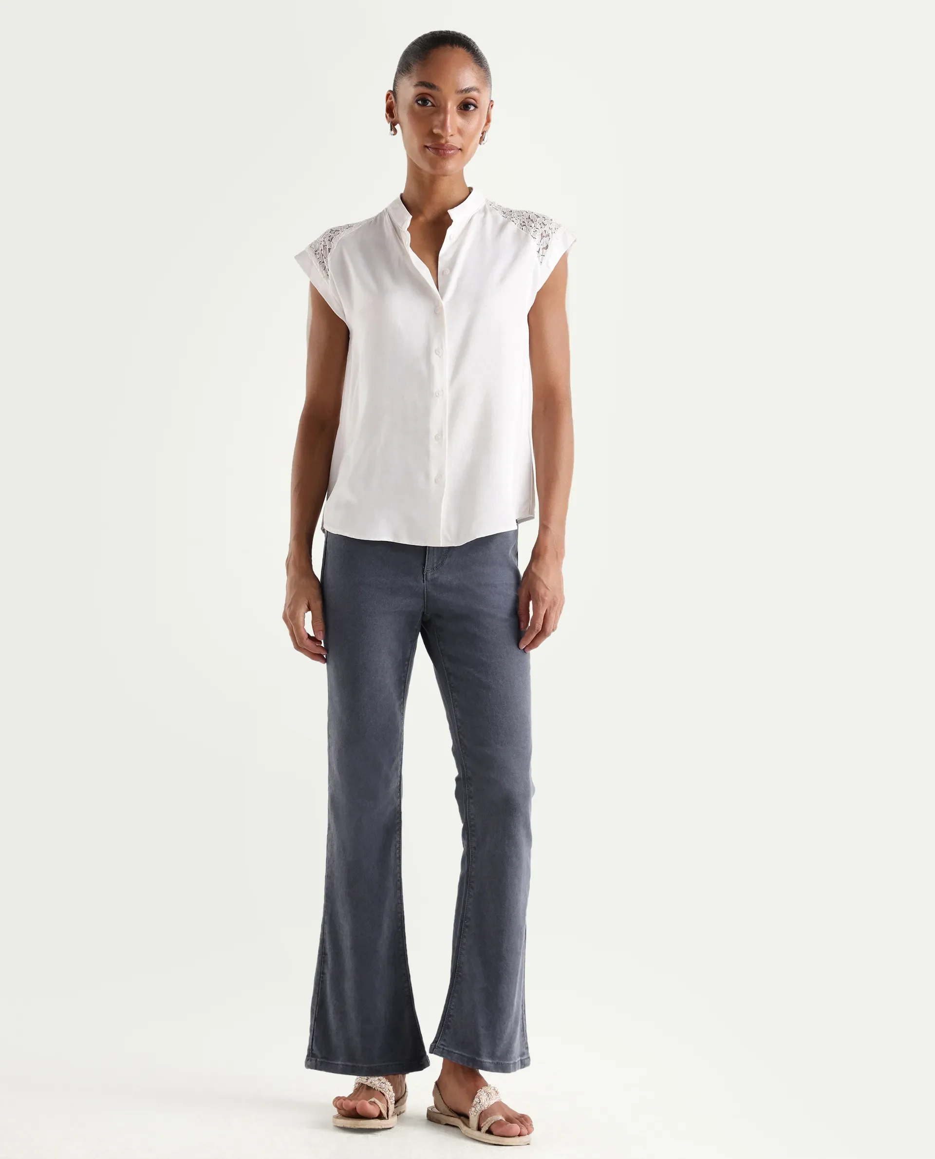 Rareism Women's Booter Grey Cotton Blend Plain Ankle Length CLASSIC BOOTCUT Jeans - Image 3
