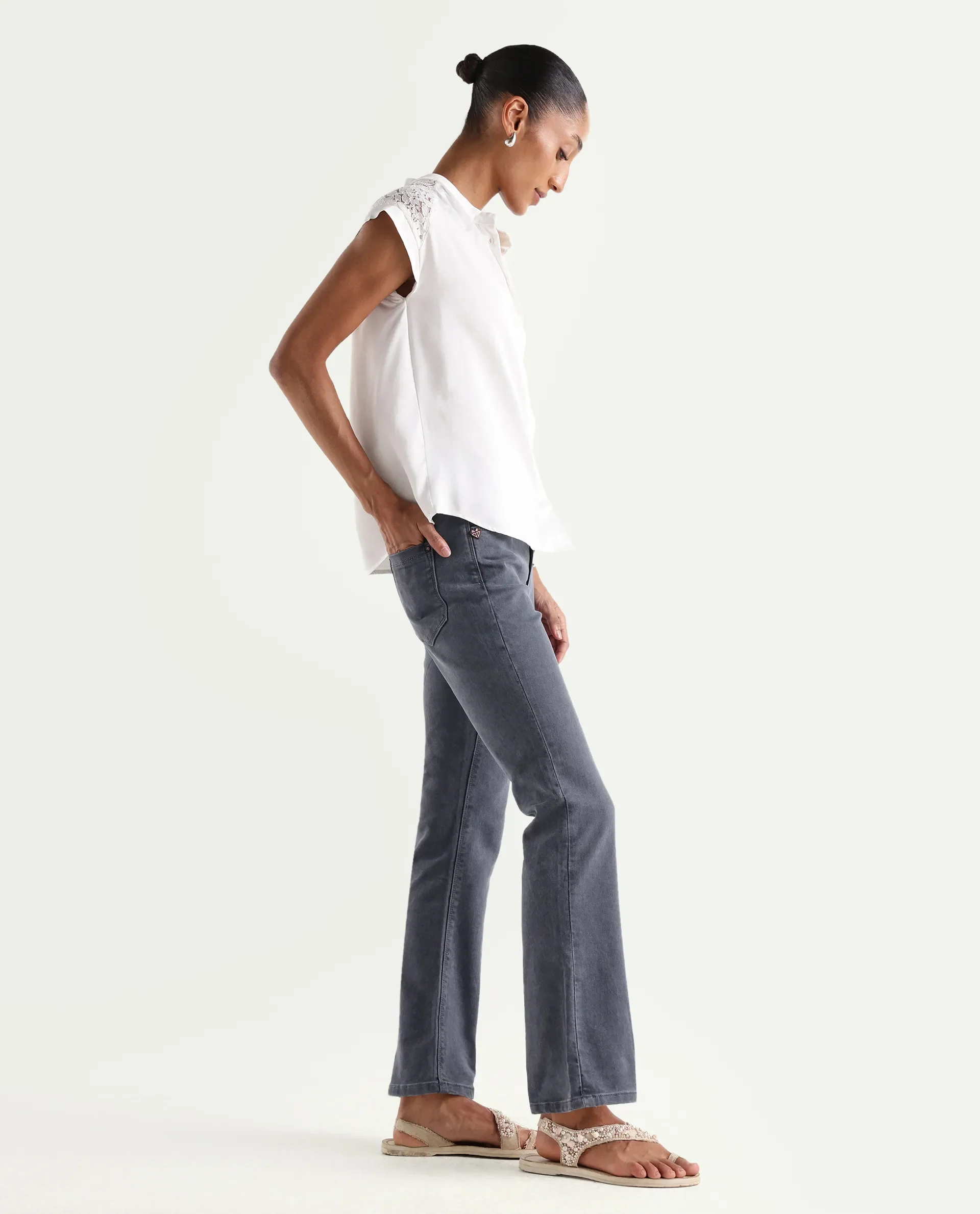 Rareism Women's Booter Grey Cotton Blend Plain Ankle Length CLASSIC BOOTCUT Jeans - Image 6