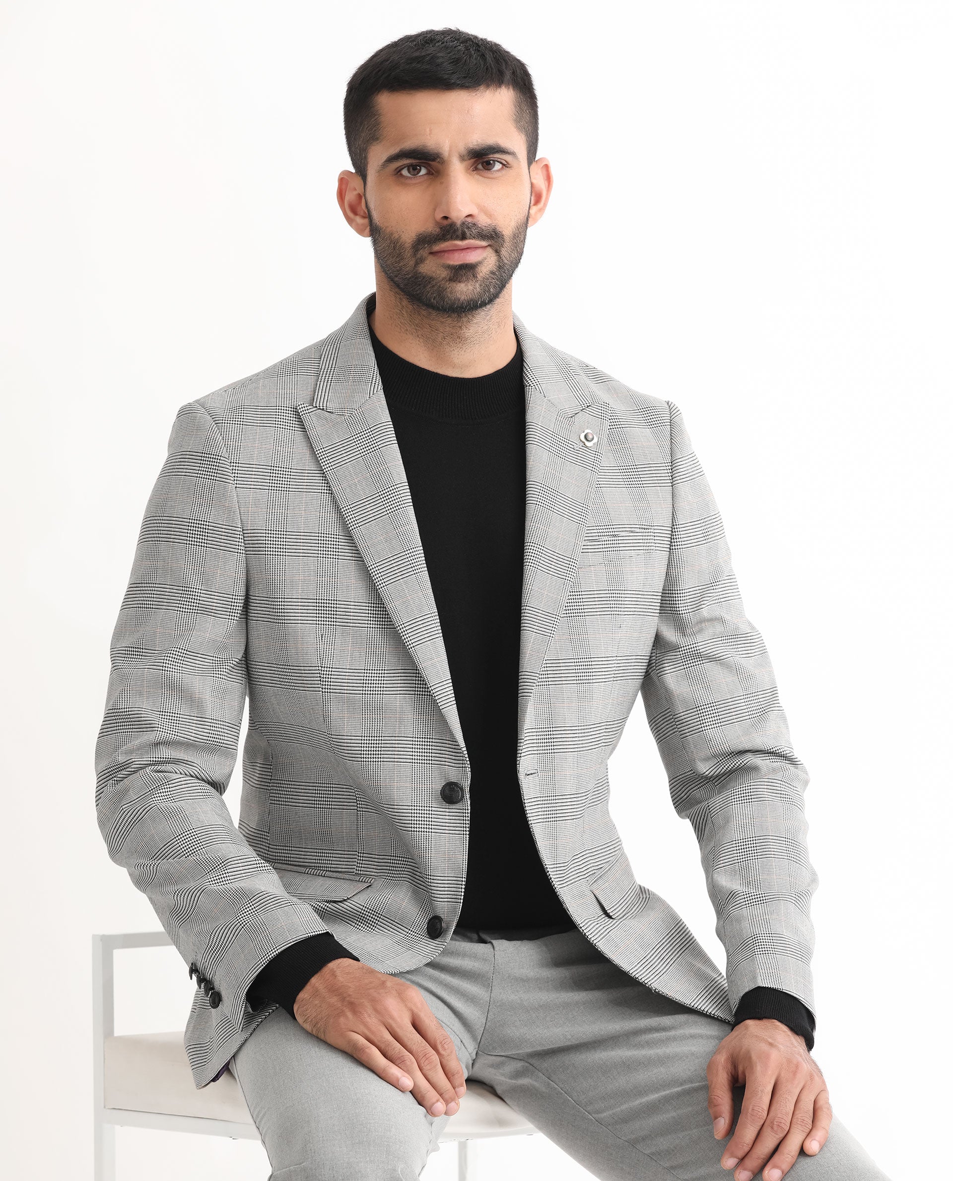 Rare Rabbit Men's Bostic Light Grey Polyester Checked Print Tailored Fit Full Sleeve Lapel Neck Blazer