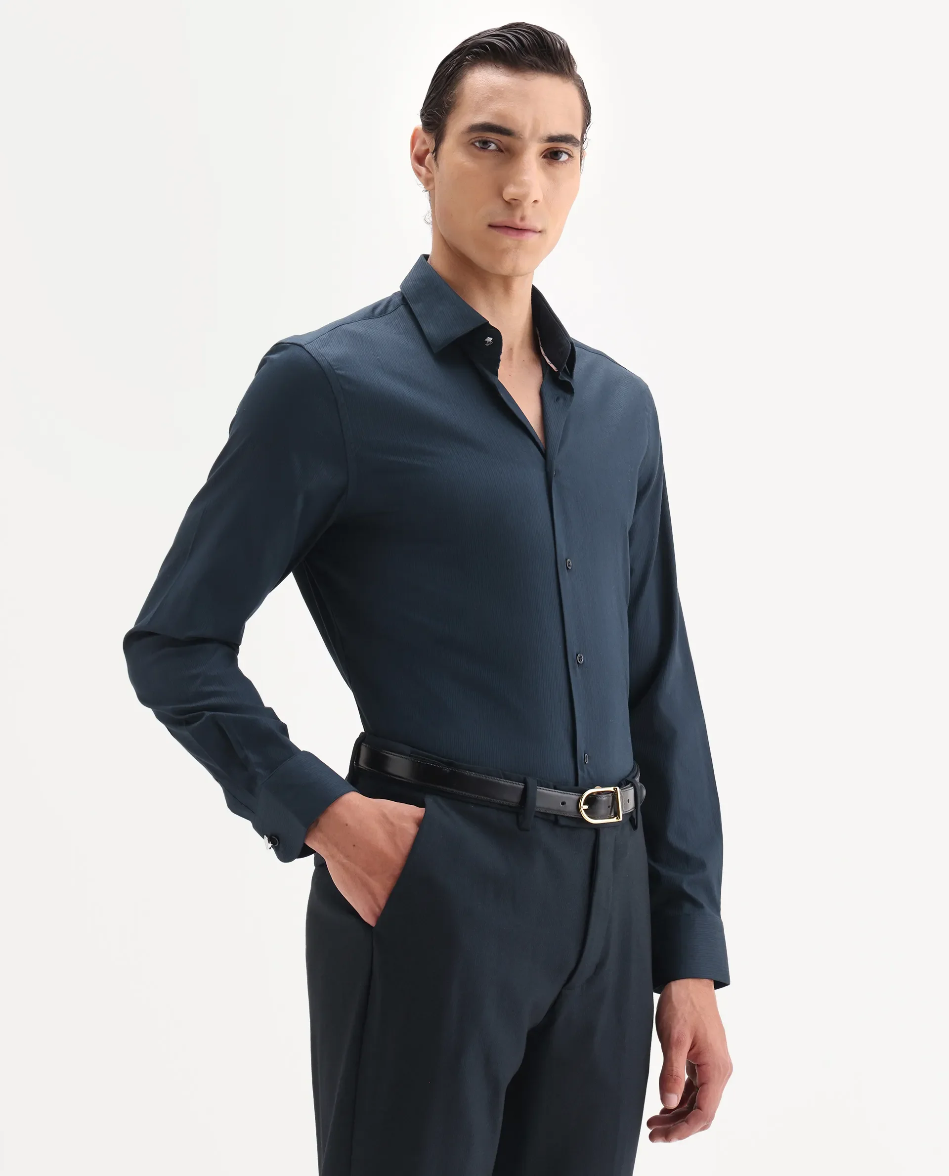 Rare Rabbit Men's Bovec-25 Navy Cotton Fabric Spread Collar Regular Fit Striped Shirt - Image 6