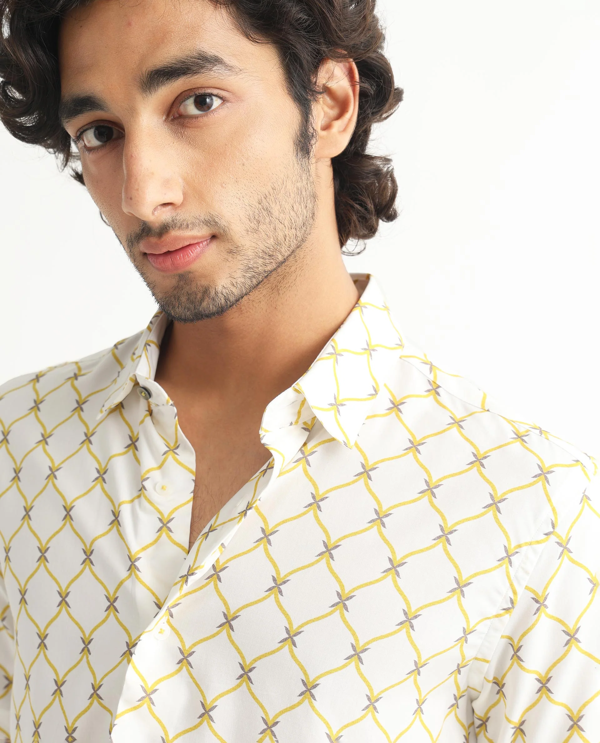 Rare Rabbit Men's Braga White Viscose Geometric Print Regular Fit Half Sleeve Collared Shirt - Image 4