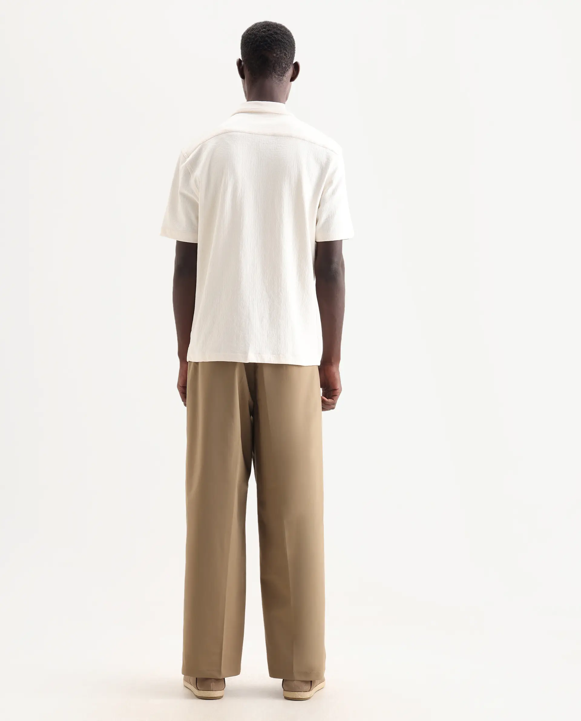 Rare Rabbit Men's Brelint Khaki Linen Blend Plain Relaxed Fit Trouser - Image 9
