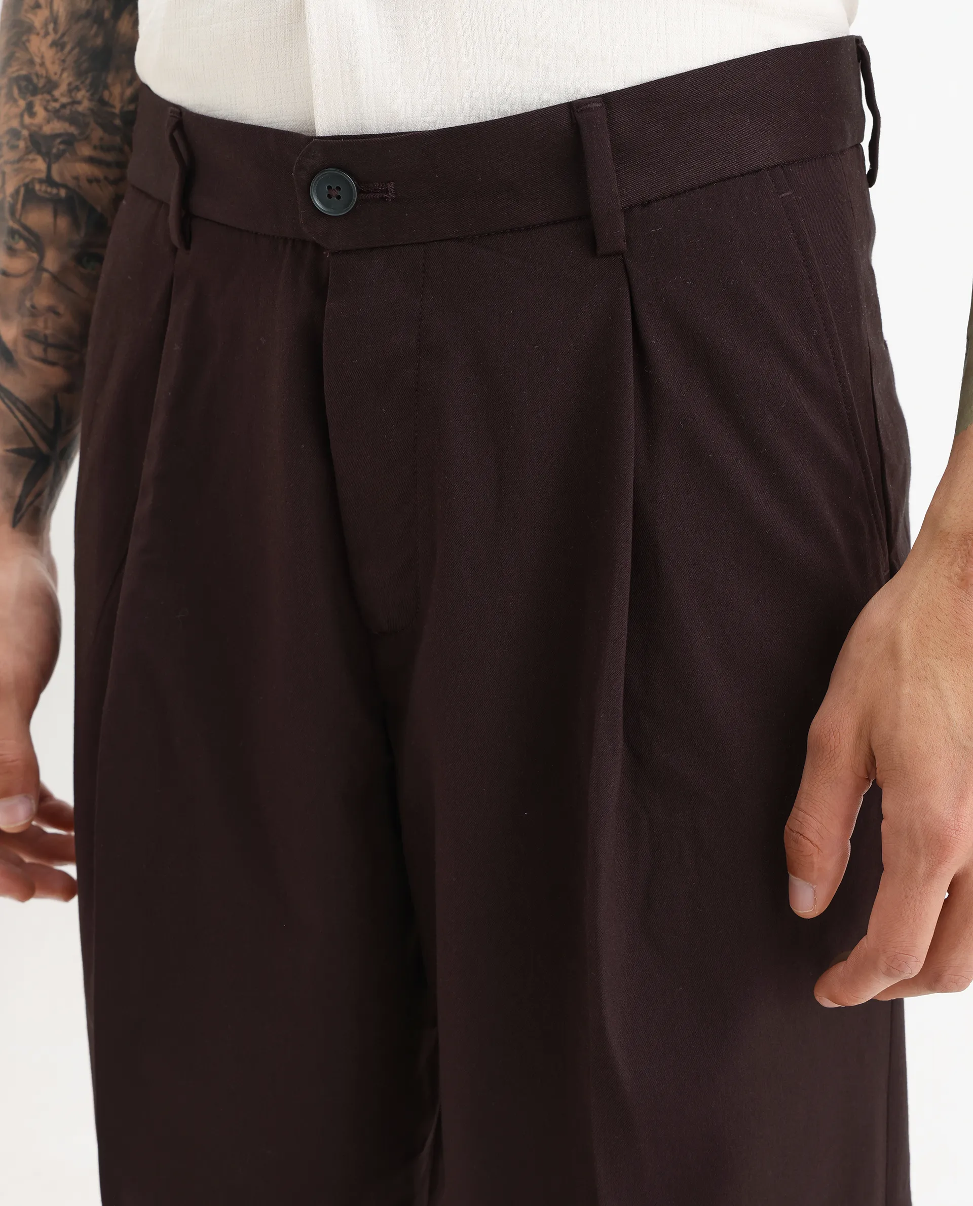 Rare Rabbit Men's Brelint Maroon Cotton Blend Plain Relaxed Fit Trouser - Image 2