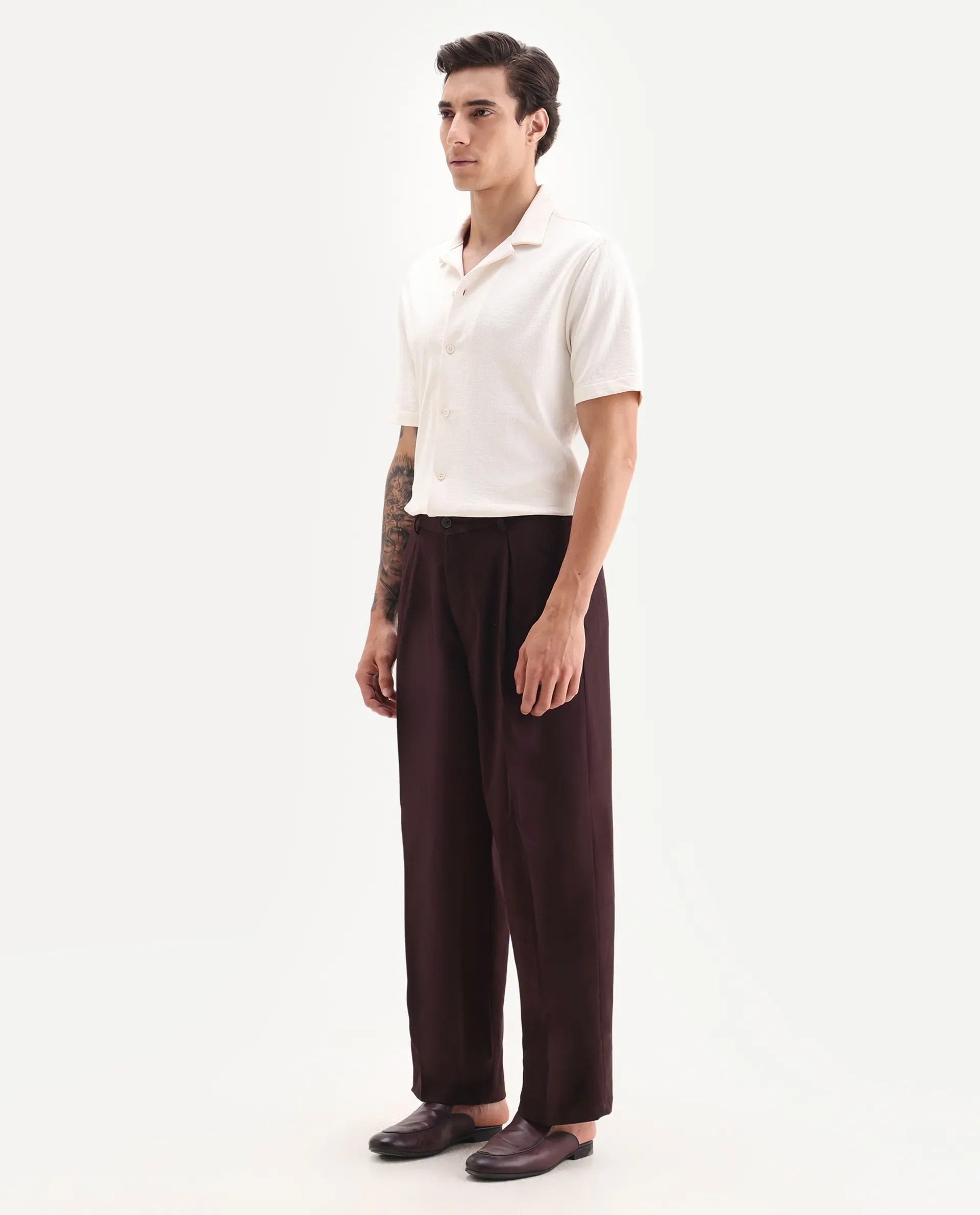 Rare Rabbit Men's Brelint Maroon Cotton Blend Plain Relaxed Fit Trouser - Image 3