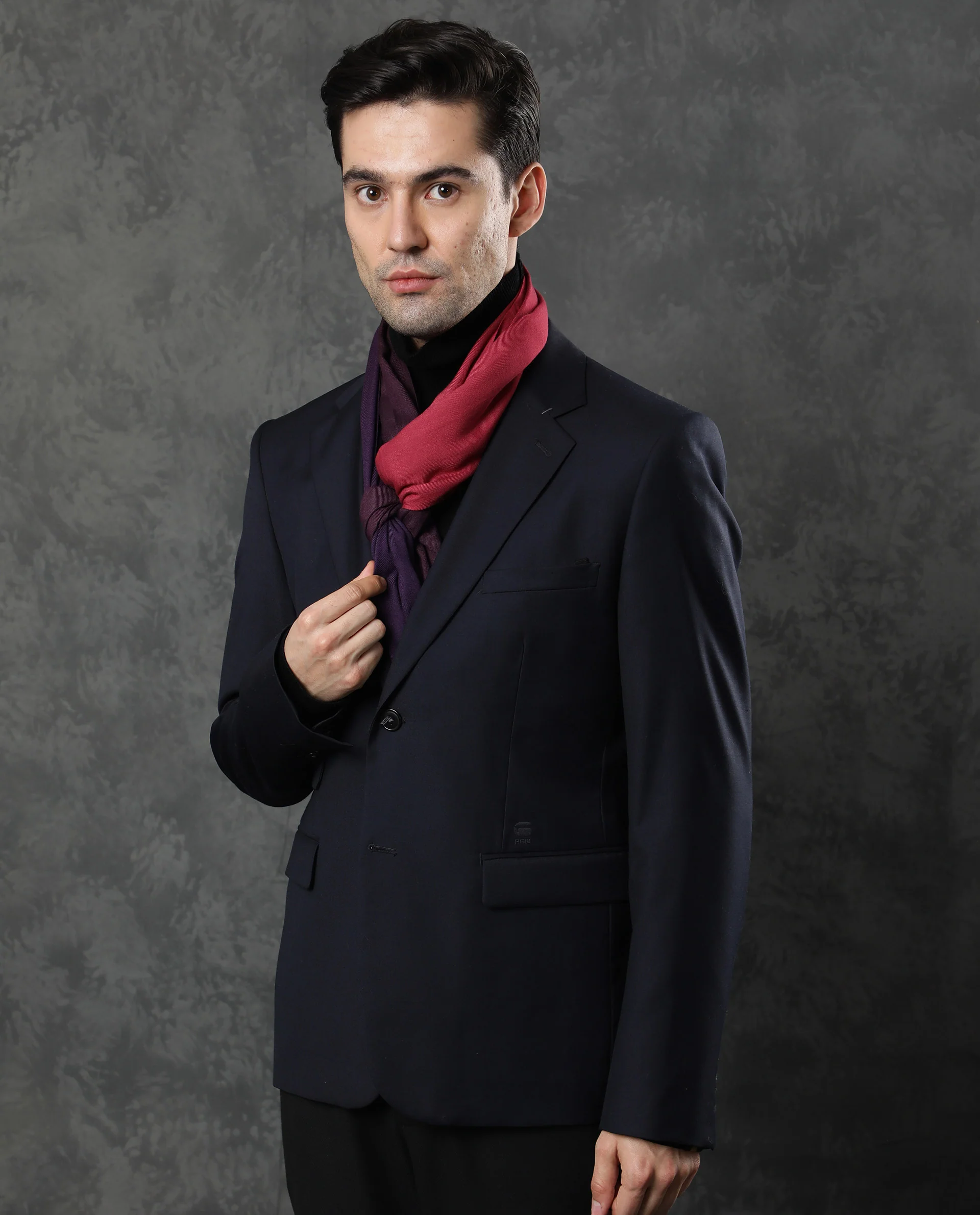 Rare Rabbit Men's Breom Purple Ombre Scarf - Image 4