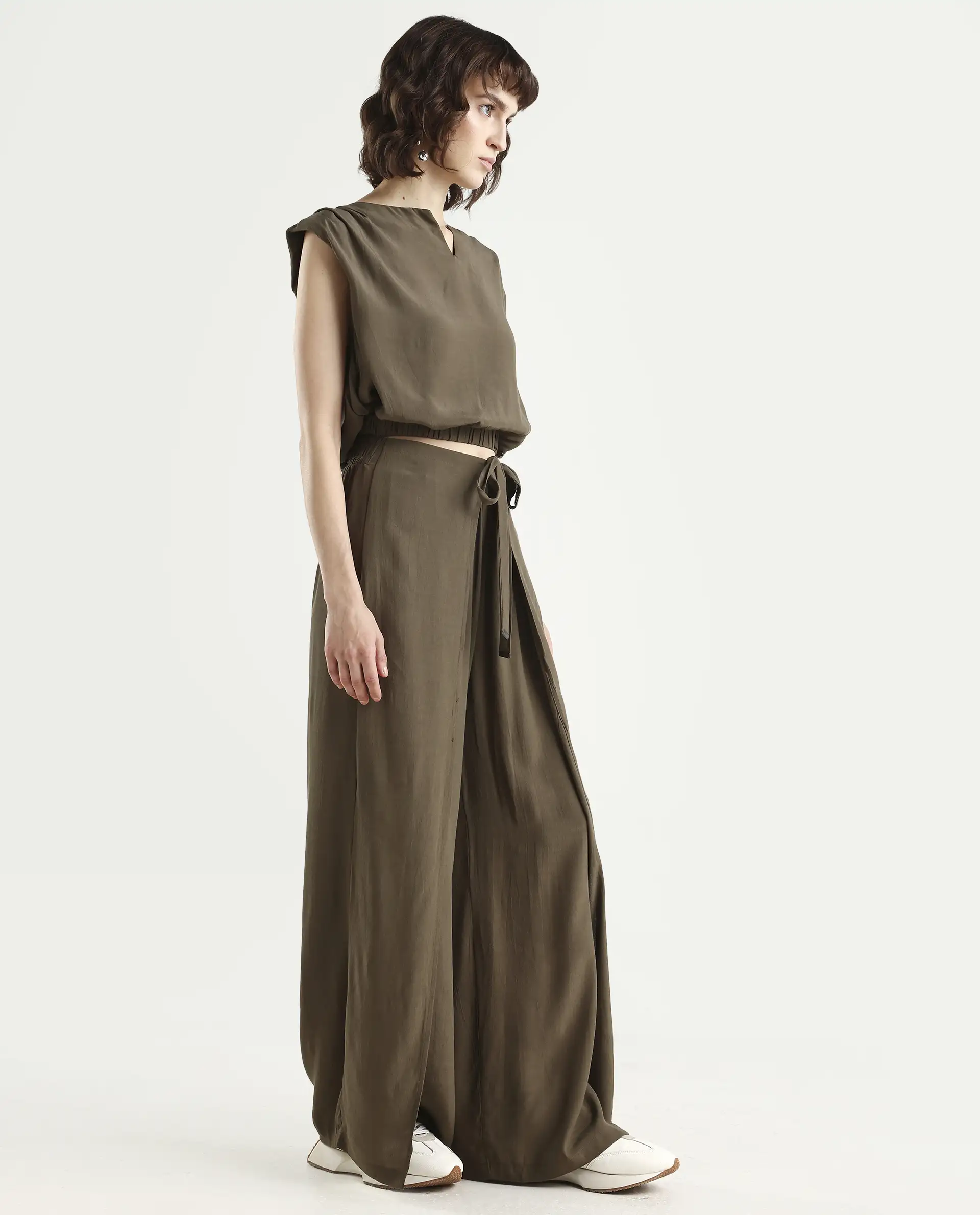 Rareism Women's Brodie-B Olive Rayon Plain Ankle Length Wide Trouser - Image 6