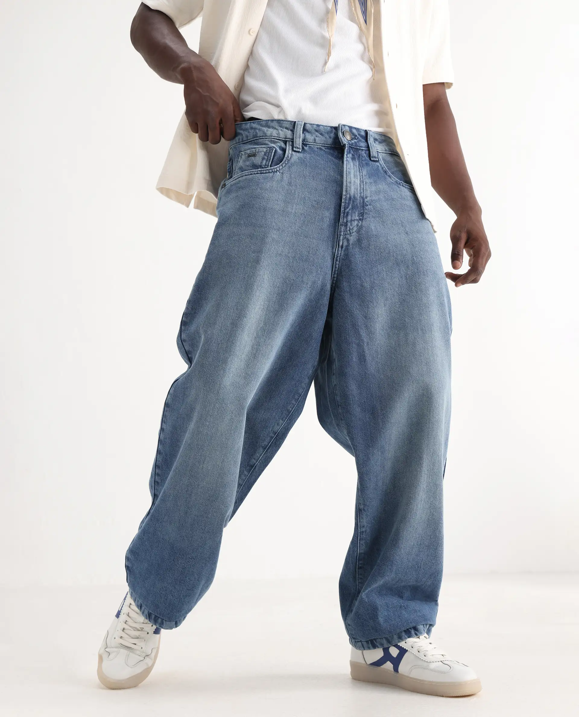 Rare Rabbit Men's Bron Blue Cotton Plain Baggy Fit Jeans - Image 2