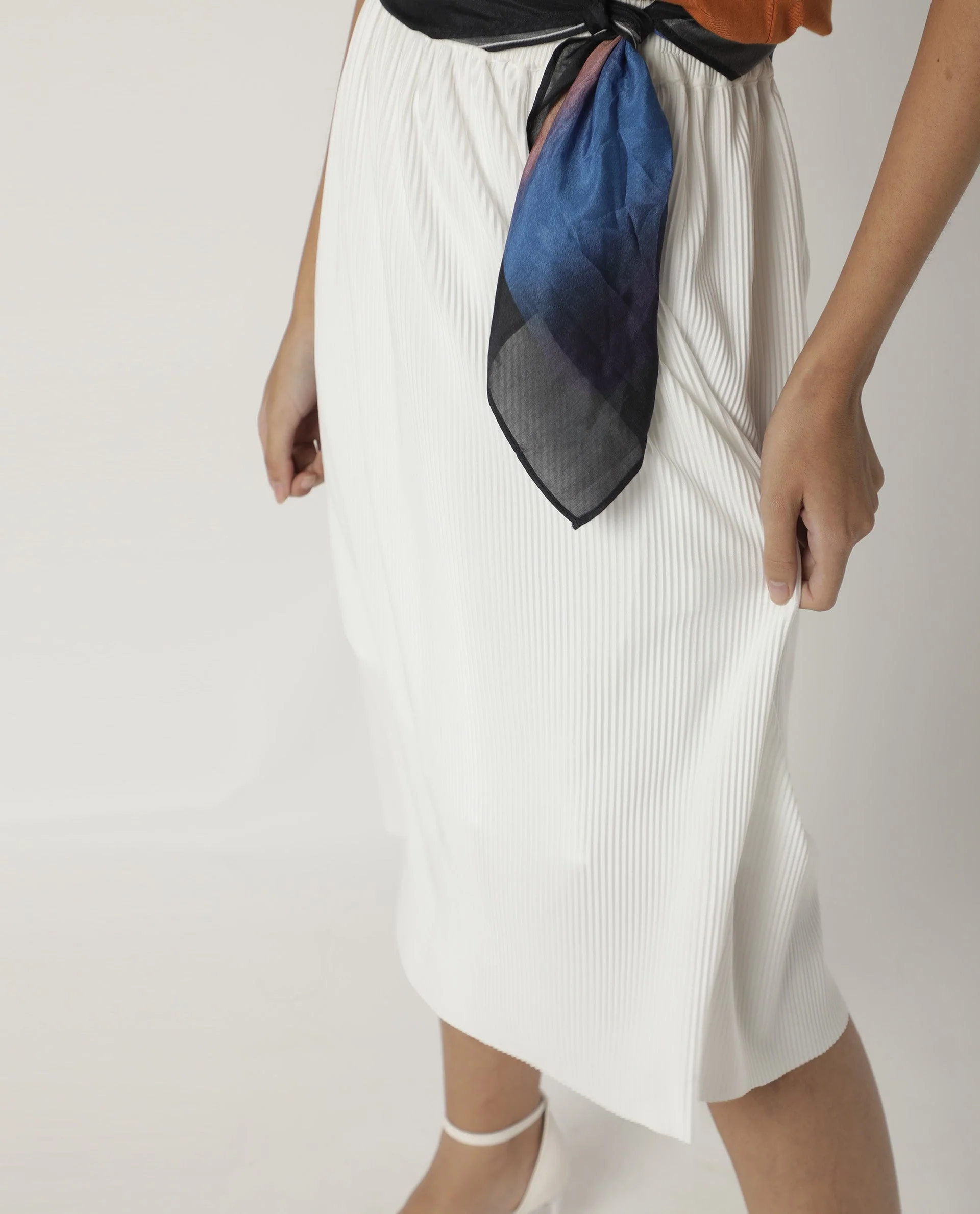 Rareism Womens Browse White Skirt Pleated Mid Length Back Slit - Image 5