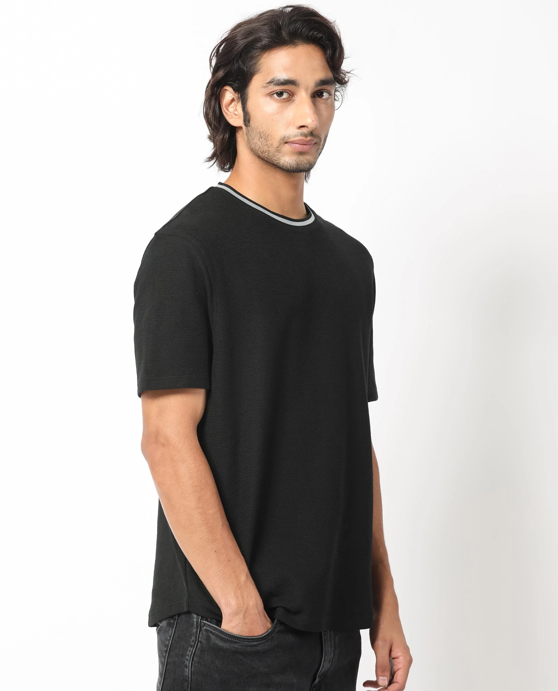 Rare Rabbit Men's Bueno Black Cotton Plain Relaxed Fit Half Sleeve Crew Neck T-Shirt - Image 8