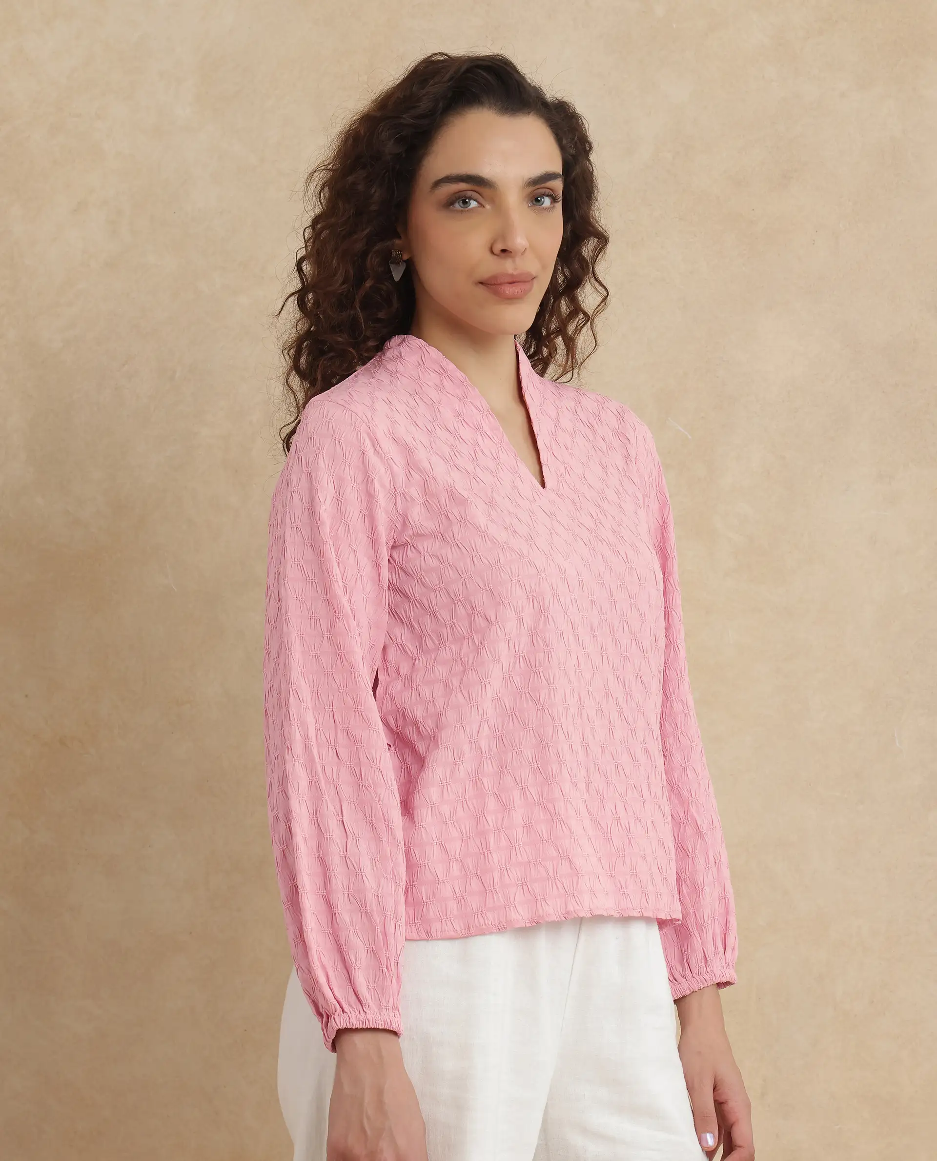 Rareism Women's Bummo Light Pink Polyester V-Neck Plain Balloon Sleeve Regular Fit Top - Image 4