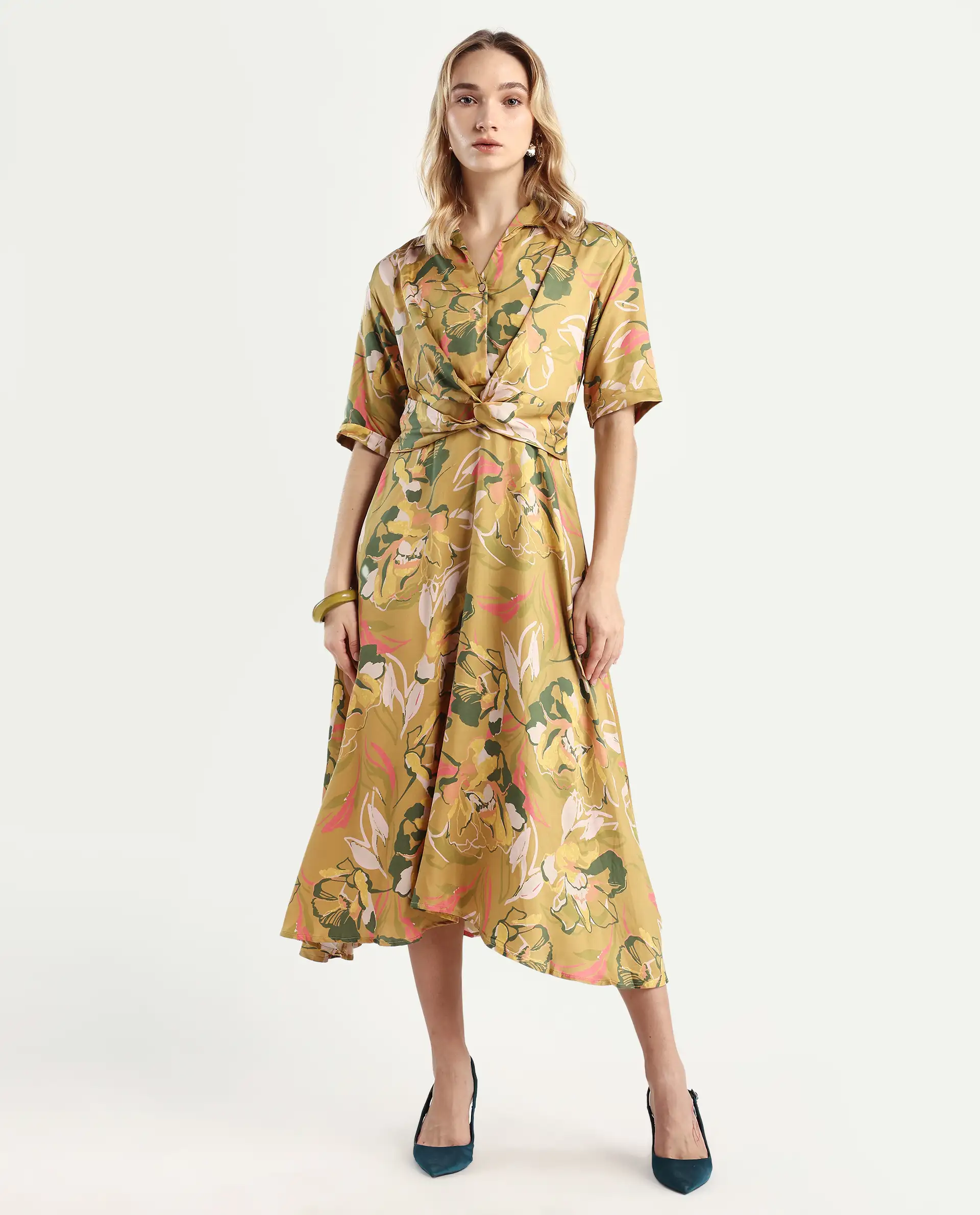 Rareism Women's Buzhip Multi Cotton Blend Drop Collar Floral Print Midi Fit And Flare Dress - Image 2