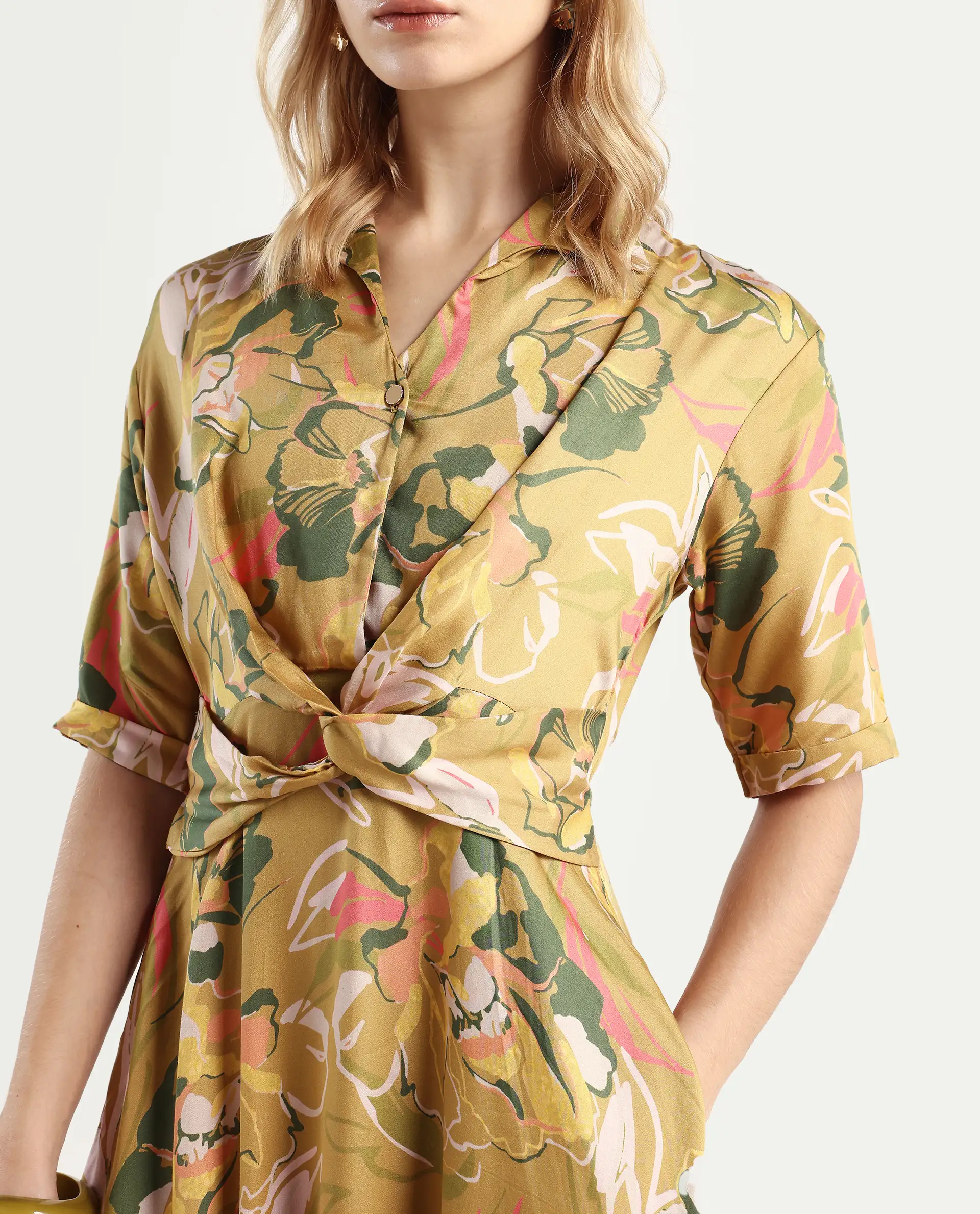 Rareism Women's Buzhip Multi Cotton Blend Drop Collar Floral Print Midi Fit And Flare Dress - Image 4