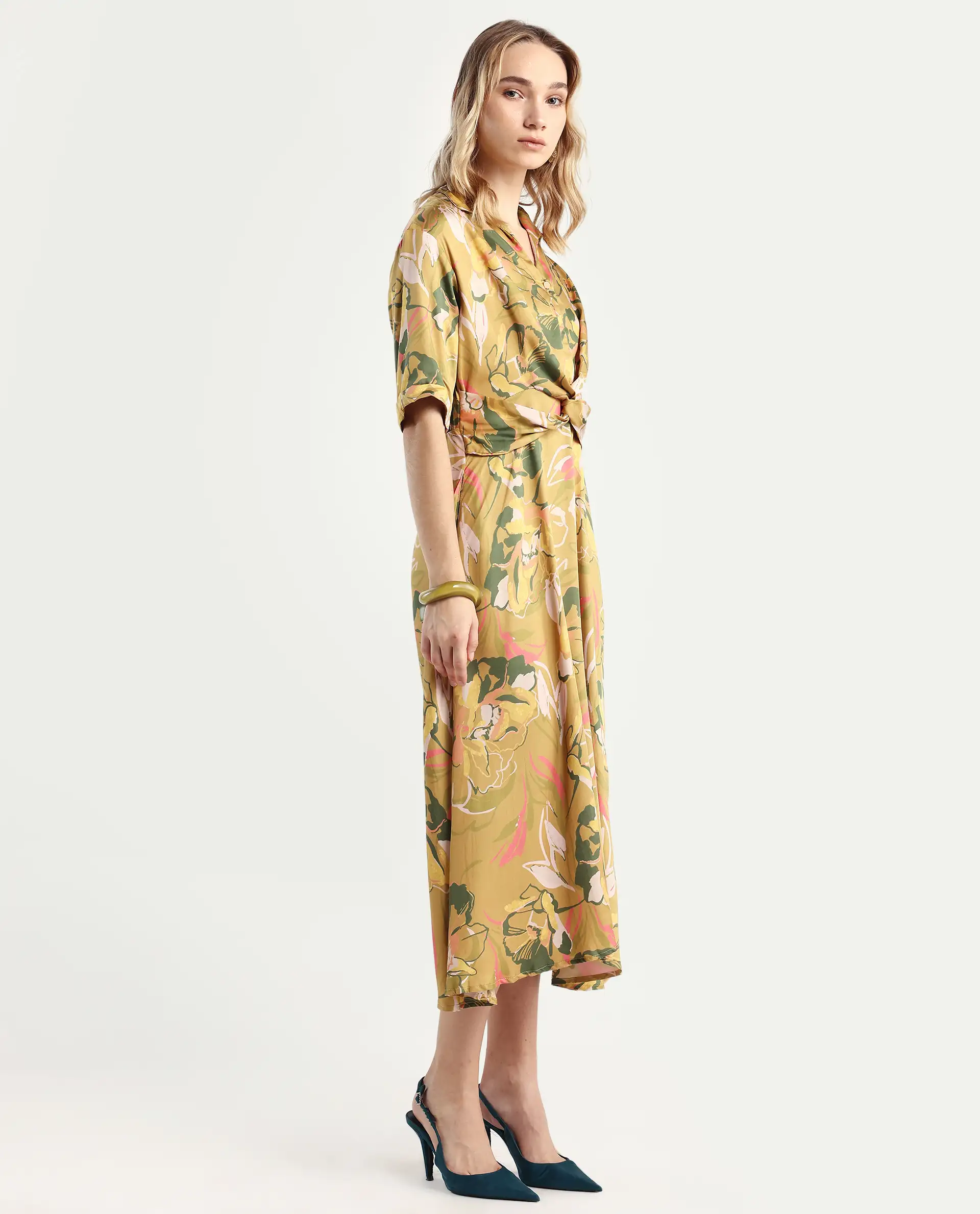 Rareism Women's Buzhip Multi Cotton Blend Drop Collar Floral Print Midi Fit And Flare Dress - Image 5