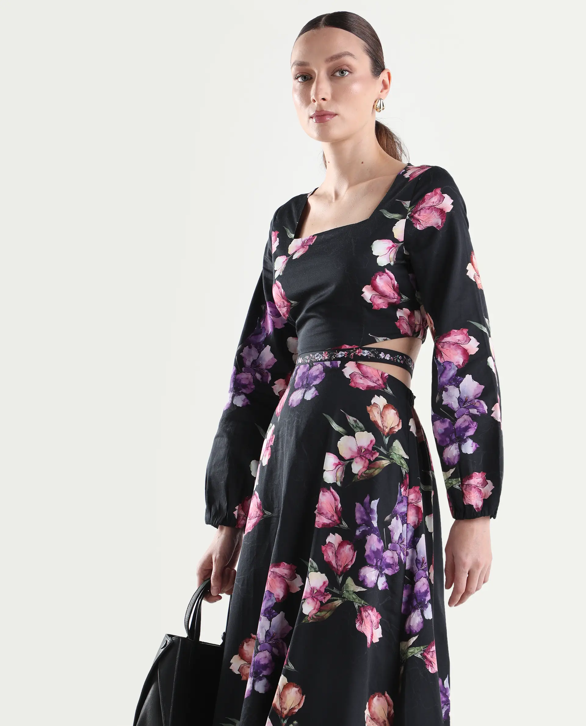 Rareism Women's Cally Black Cotton Full Sleeve Fit And Flare Floral Print Dress - Image 4