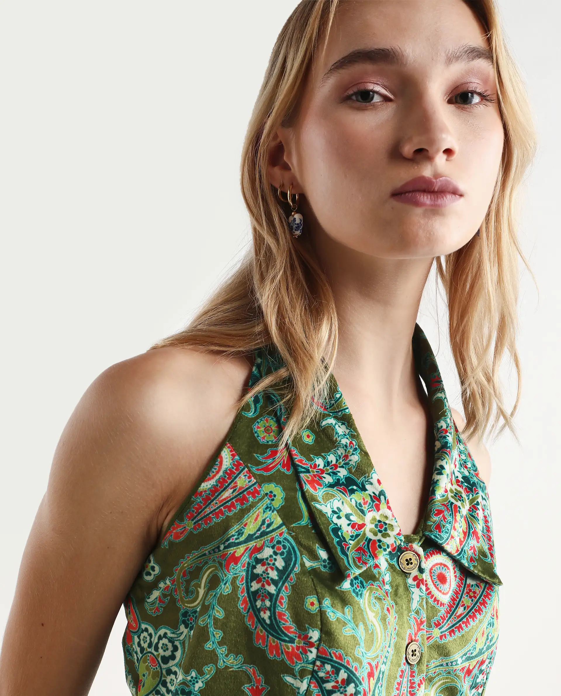 Rareism Women's Camder Multi Velvet Halter Neck Paisley Print Sleeveless Crop Polyester Waist Coat - Image 4