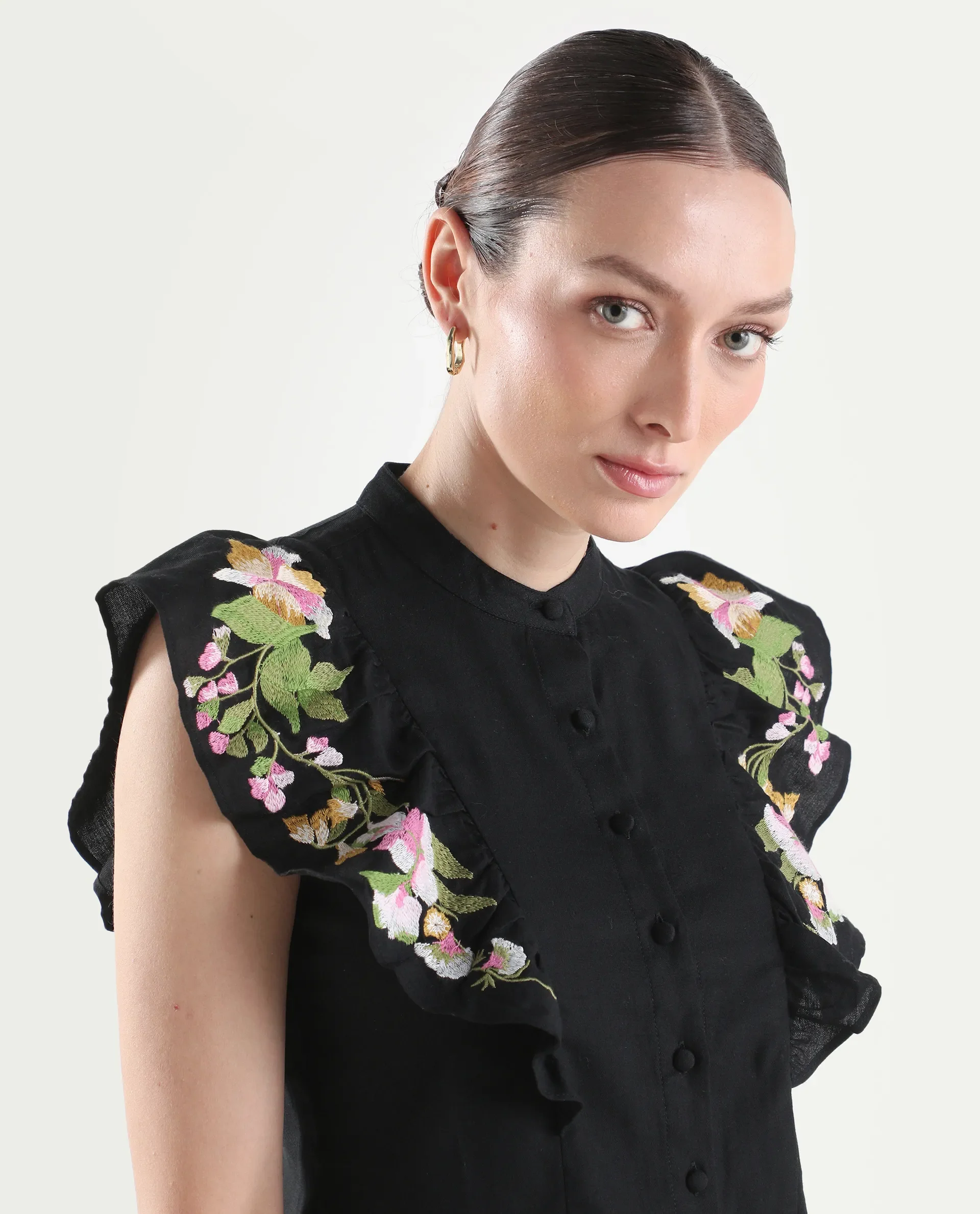 Rareism Women's Black Cotton Sleeveless Regular Fit Plain Top - Image 5
