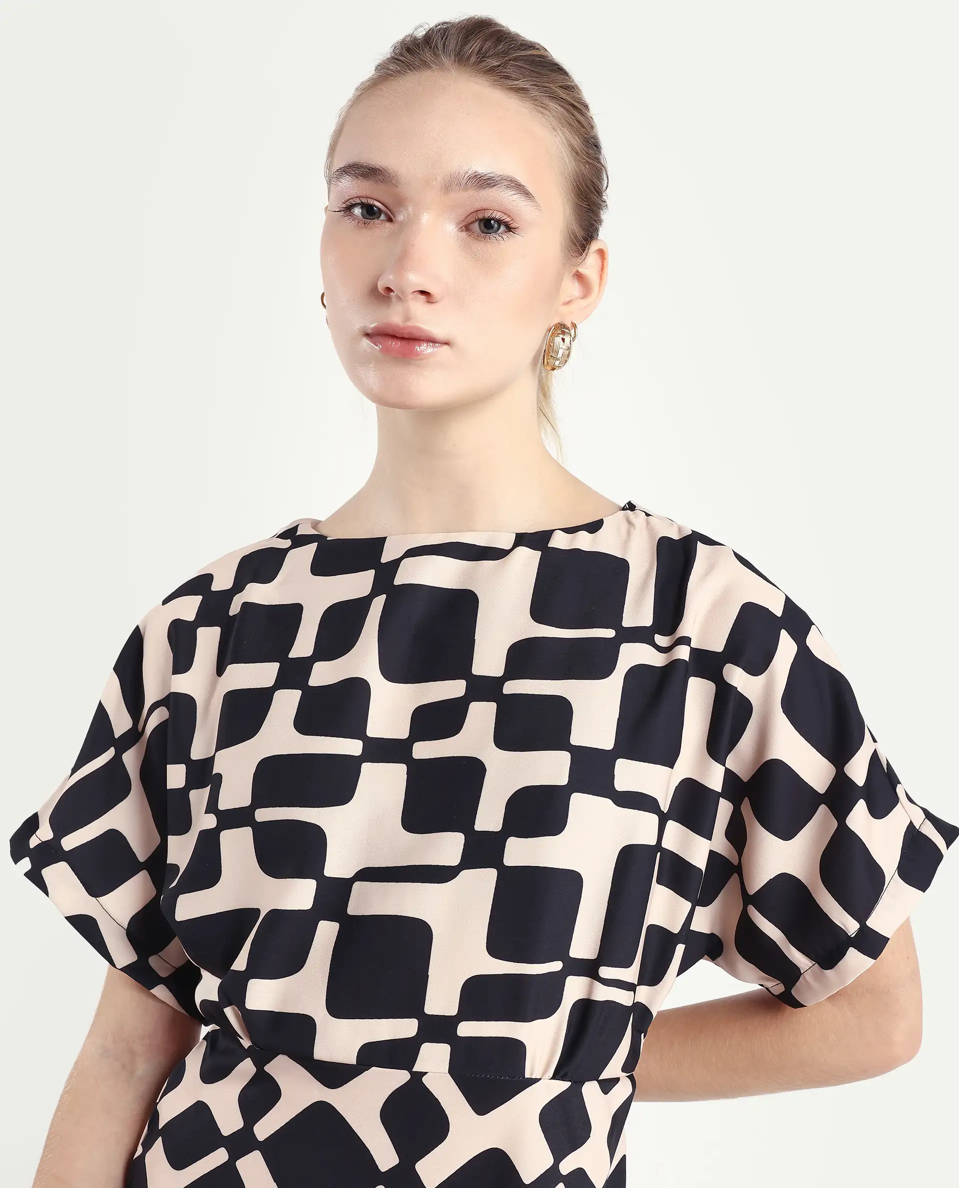 Rareism Women's Cancun Black Twill Boat Neck Geometric Print Extended Sleeves Mini Straight Fit Dress - Image 3