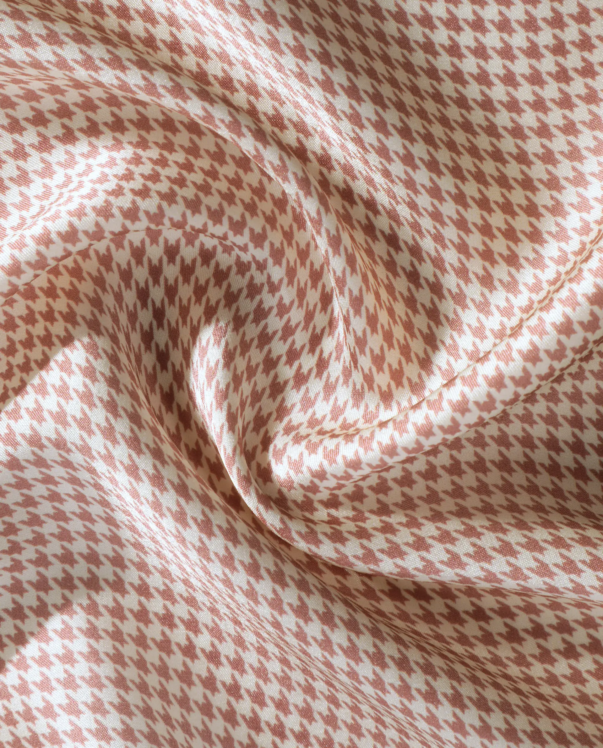 Rare Rabbit Men's Cann Light Orange Silk Fabric Houndstooth Print Pocket Square - Image 2