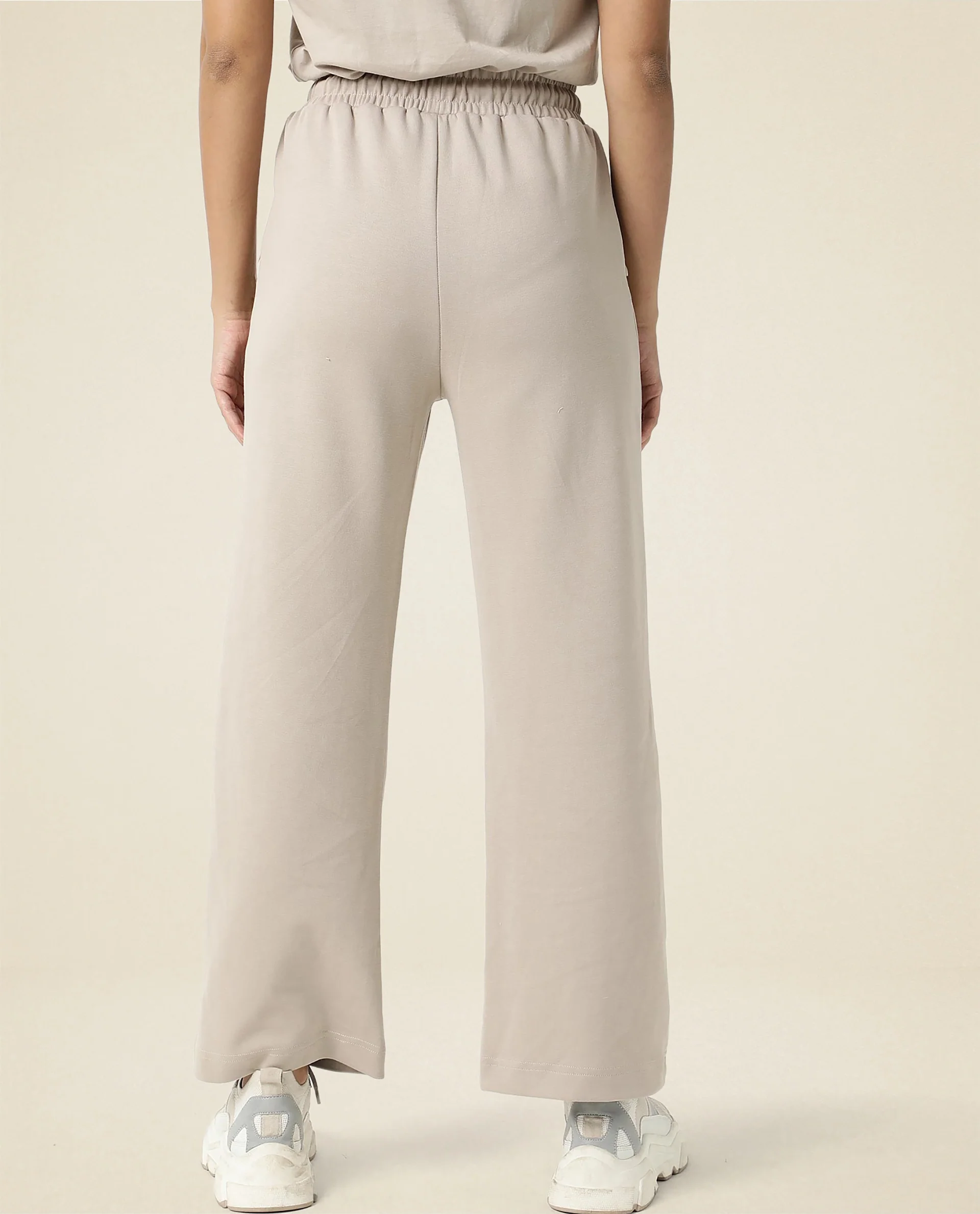 Rareism Women's Heavy Weight Interlock 340 Gsm Cotton Blend Plain Ankle Length Relaxed Fit Track Pant Flared - Image 8