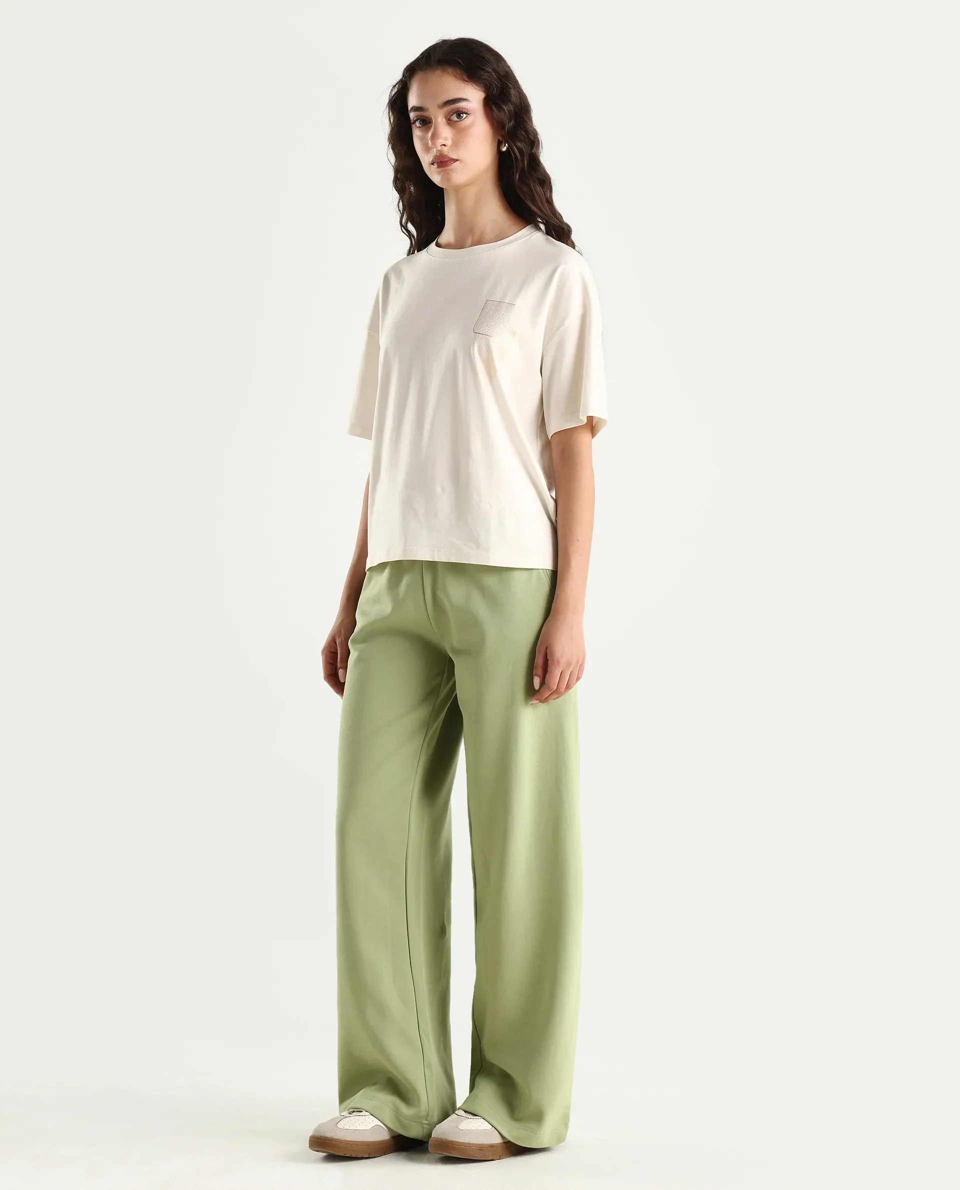 Rareism Women's Heavy Weight Interlock 340 Gsm Cotton Blend Plain Ankle Length Relaxed Fit Track Pant Flared - Image 5