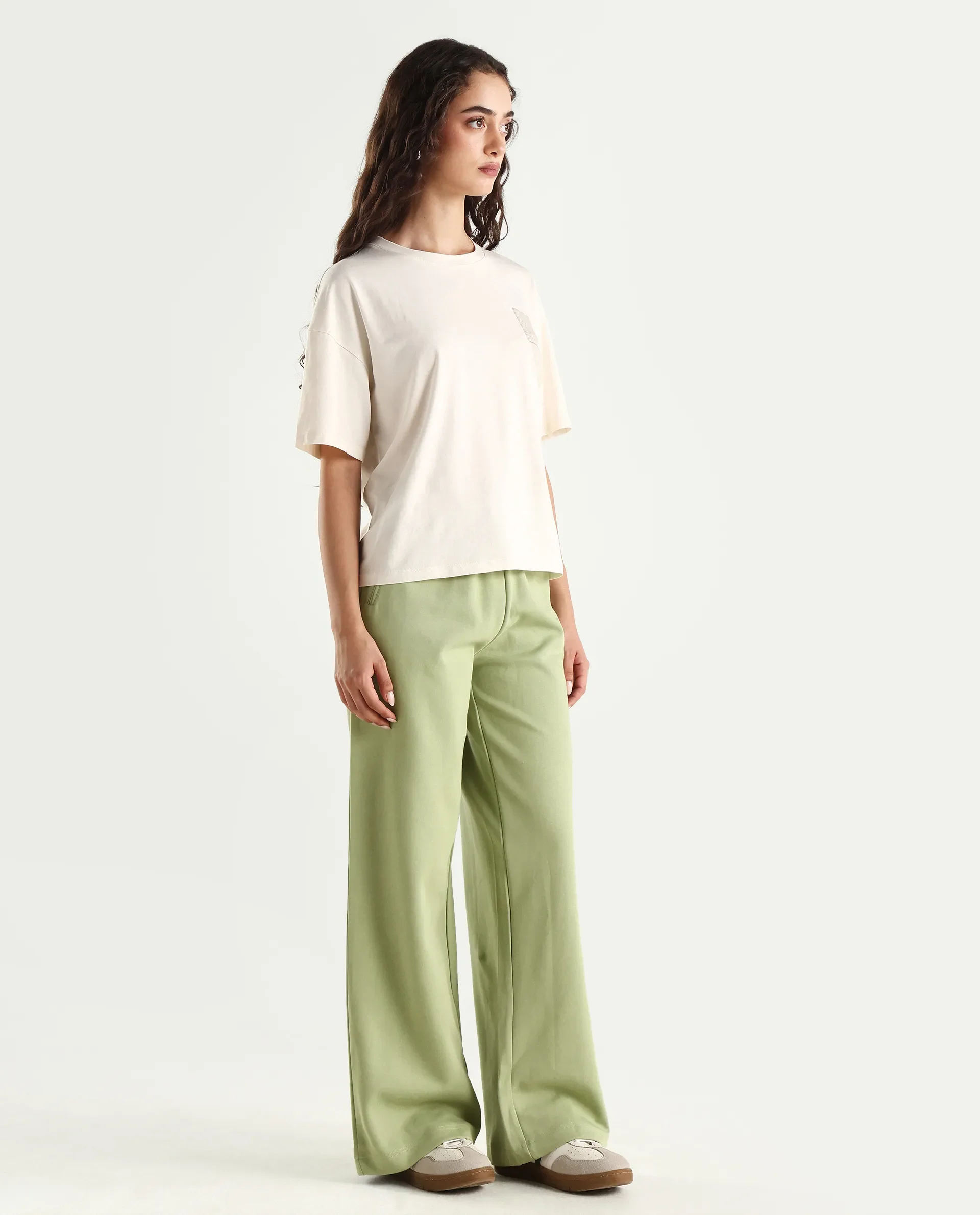 Rareism Women's Heavy Weight Interlock 340 Gsm Cotton Blend Plain Ankle Length Relaxed Fit Track Pant Flared - Image 6