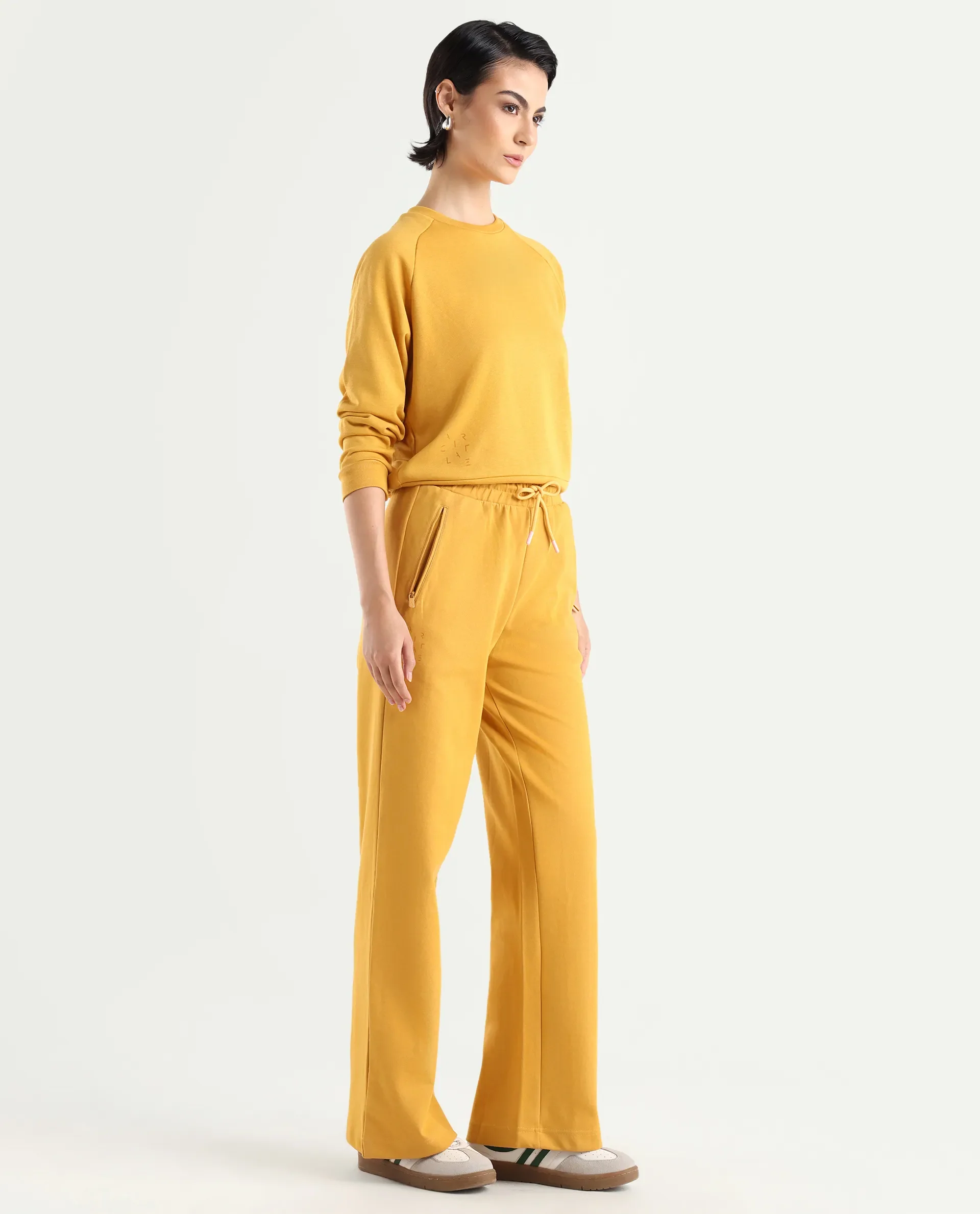Rareism Women's Heavy Weight Interlock 340 Gsm Cotton Blend Plain Ankle Length Relaxed Fit Track Pant Flared - Image 6