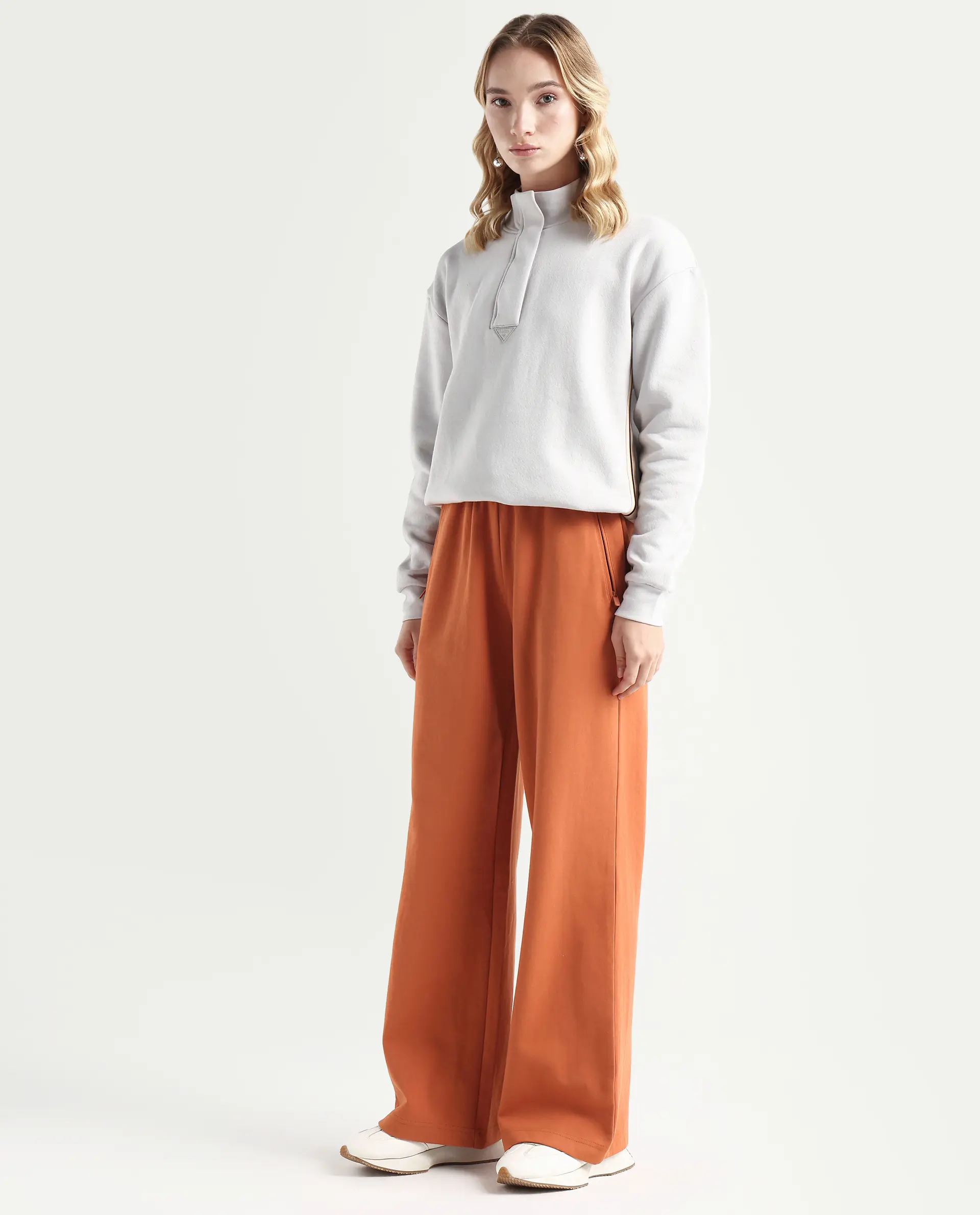 Rareism Women's Heavy Weight Interlock 340 Gsm Cotton Blend Plain Ankle Length Relaxed Fit Track Pant Flared - Image 5