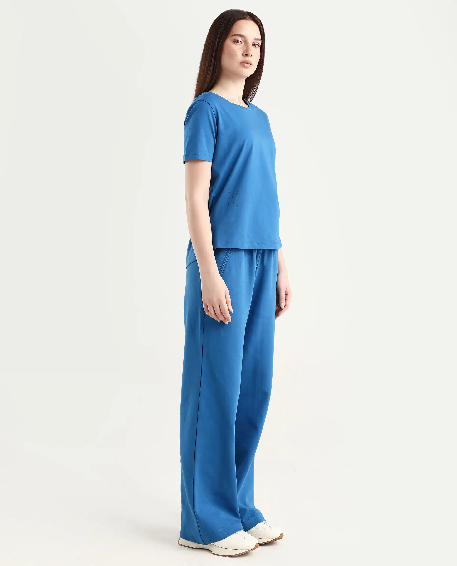 Rareism Women's Heavy Weight Interlock 340 Gsm Cotton Blend Plain Ankle Length Relaxed Fit Track Pant Flared - Image 6