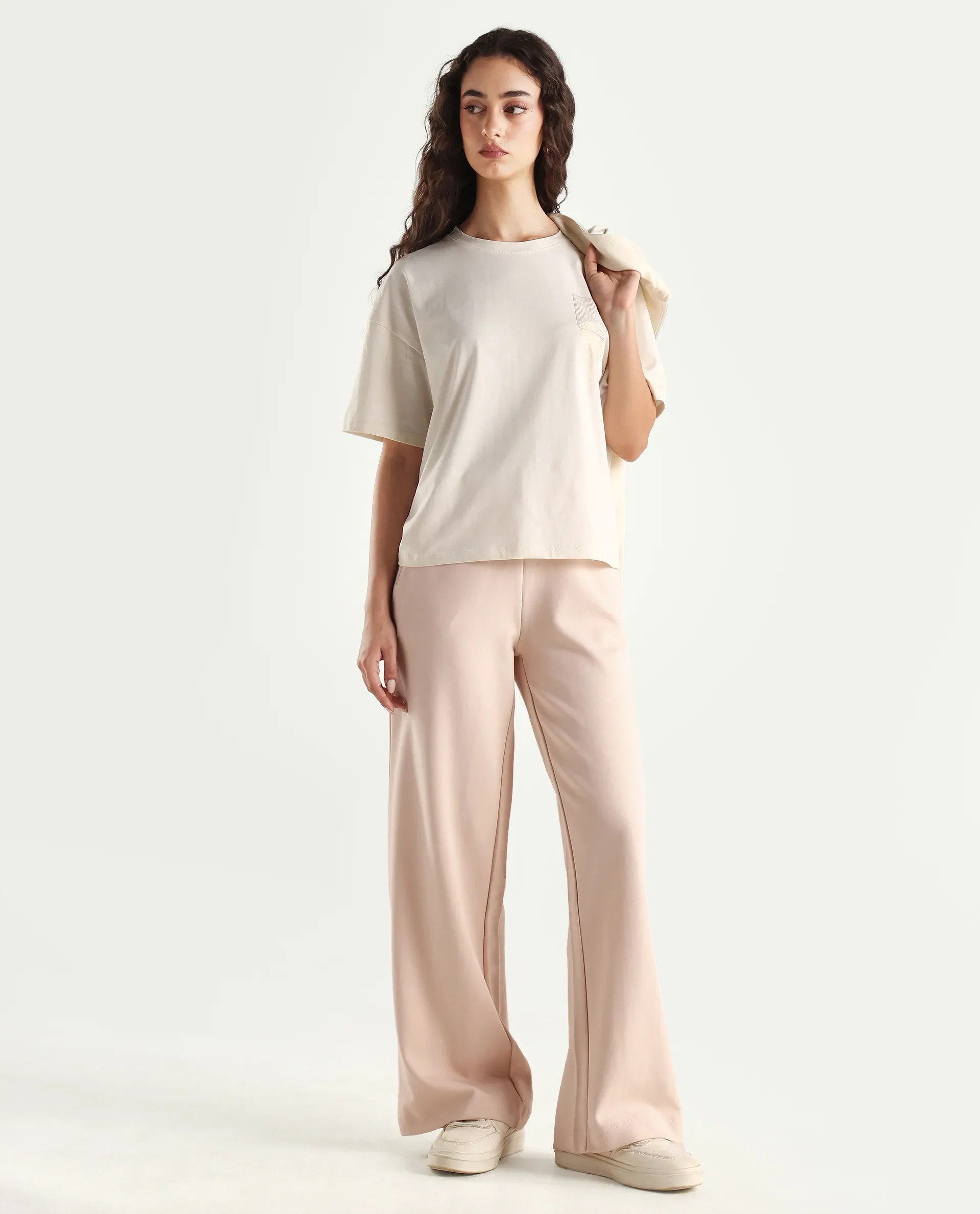 Rareism Women's Heavy Weight Interlock 340 Gsm Cotton Blend Plain Ankle Length Relaxed Fit Track Pant Flared