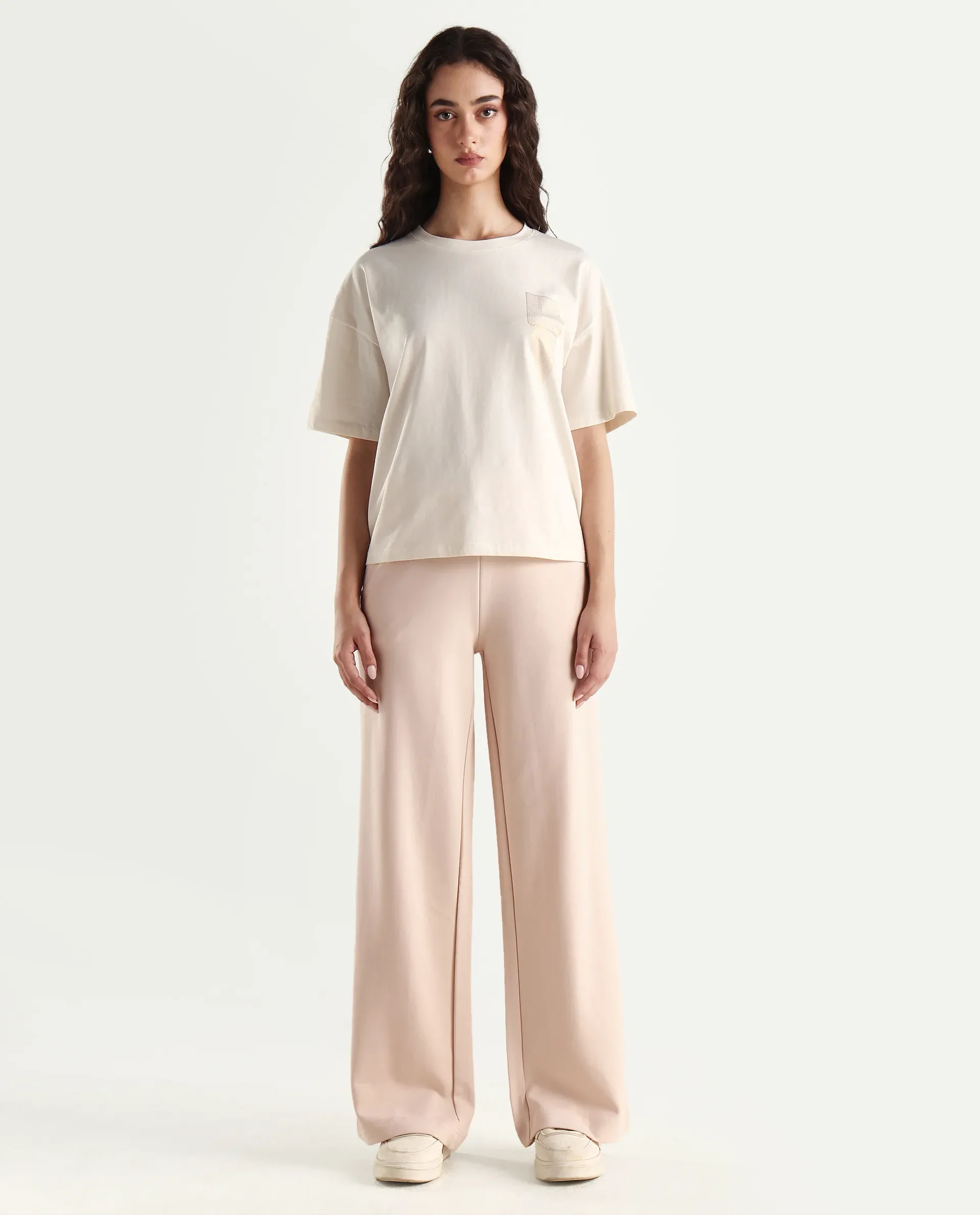 Rareism Women's Heavy Weight Interlock 340 Gsm Cotton Blend Plain Ankle Length Relaxed Fit Track Pant Flared - Image 3