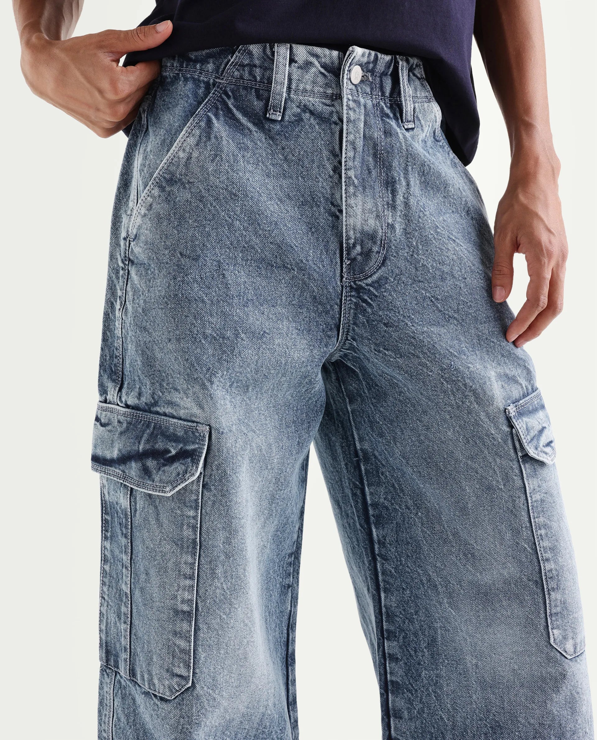 Rareism Women's Caro Light Blue Cotton Plain Ankle Length Tall Barrel Fit Jeans - Image 4