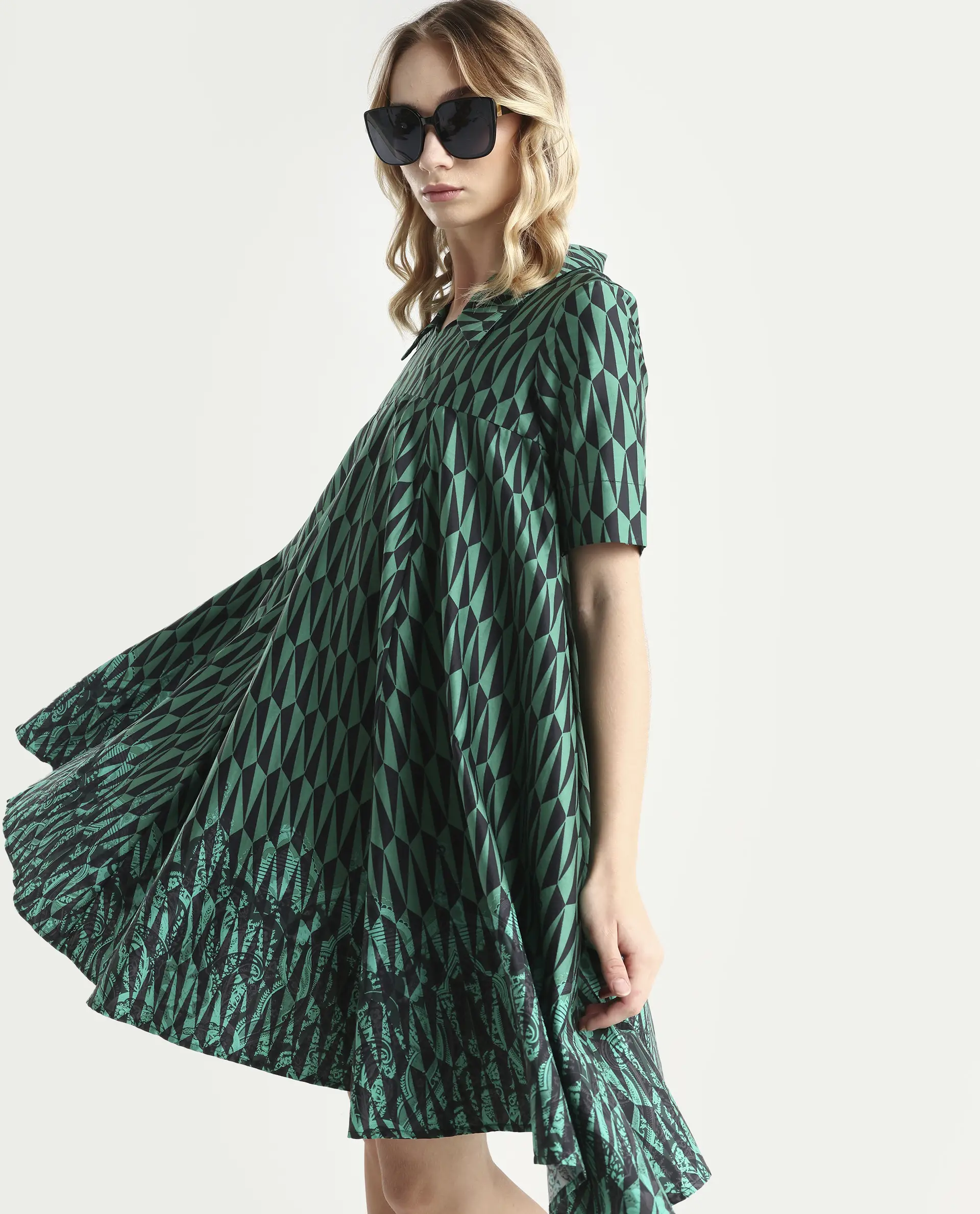 Rareism Women's Carolin Green Cotton Spread Collar Geometric Print Knee Length Fit And Flare Dress - Image 2