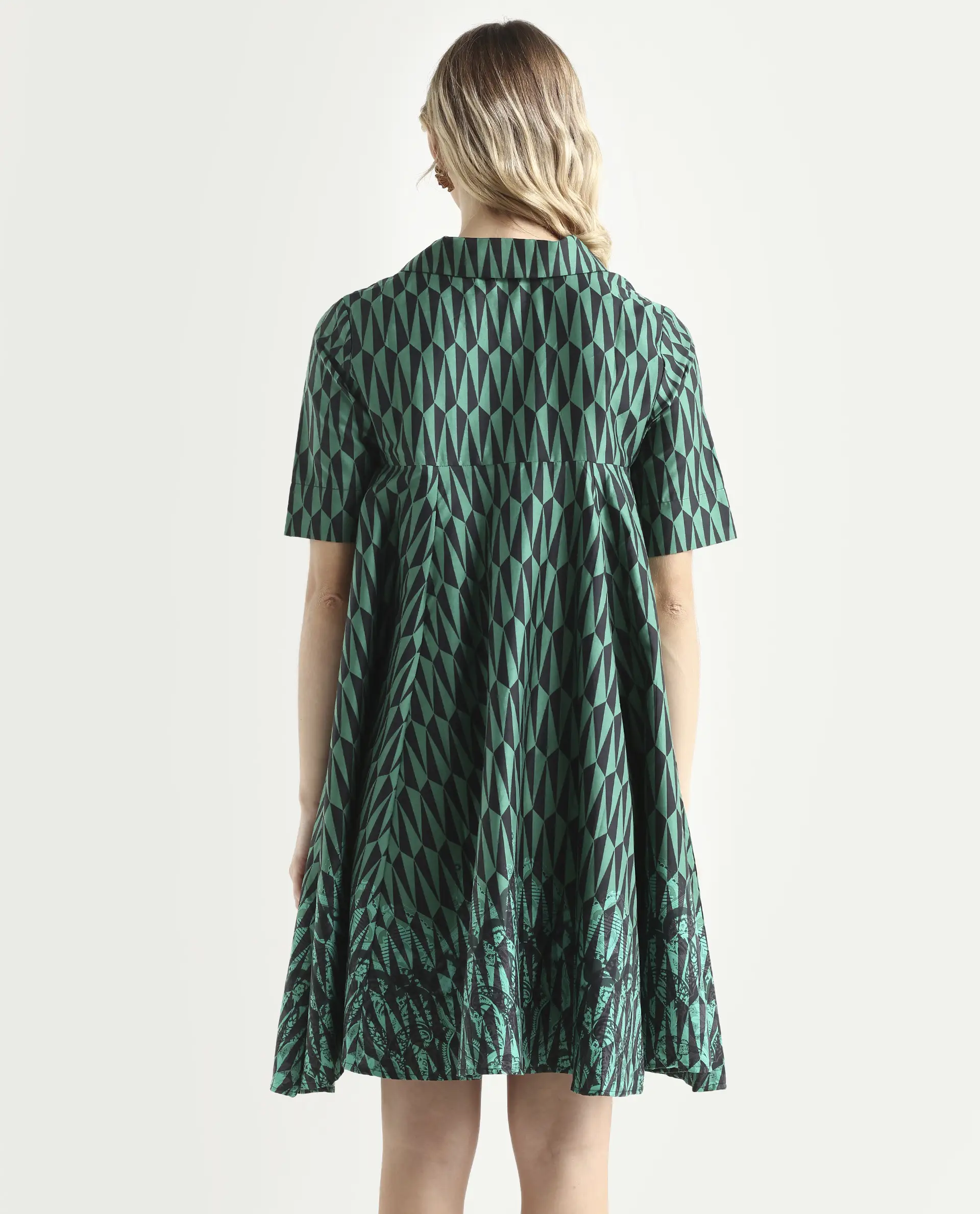 Rareism Women's Carolin Green Cotton Spread Collar Geometric Print Knee Length Fit And Flare Dress - Image 7