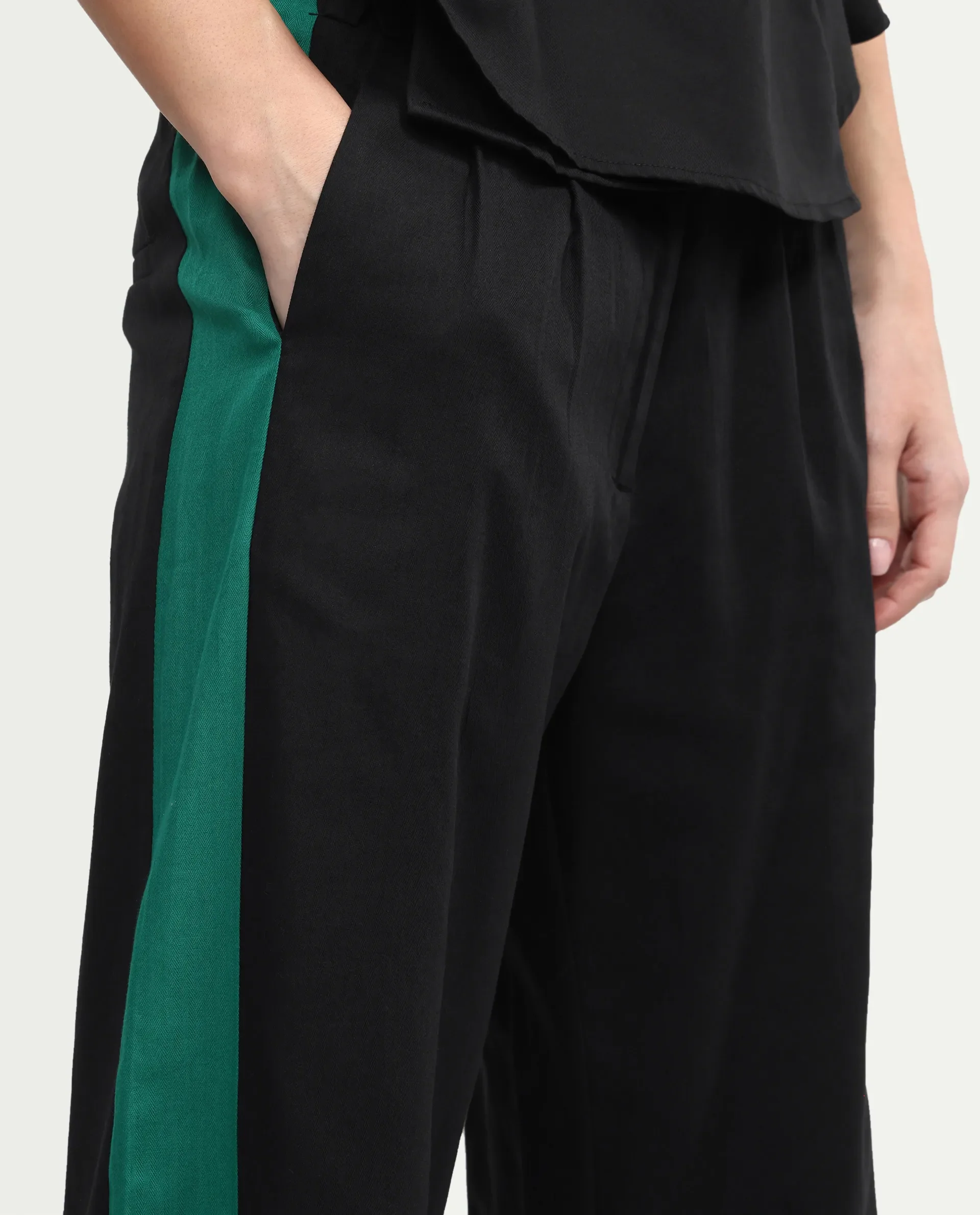 Rareism Women's Caruana-B Black Cotton Color Block Ankle Length Straight Fit Trouser - Image 4
