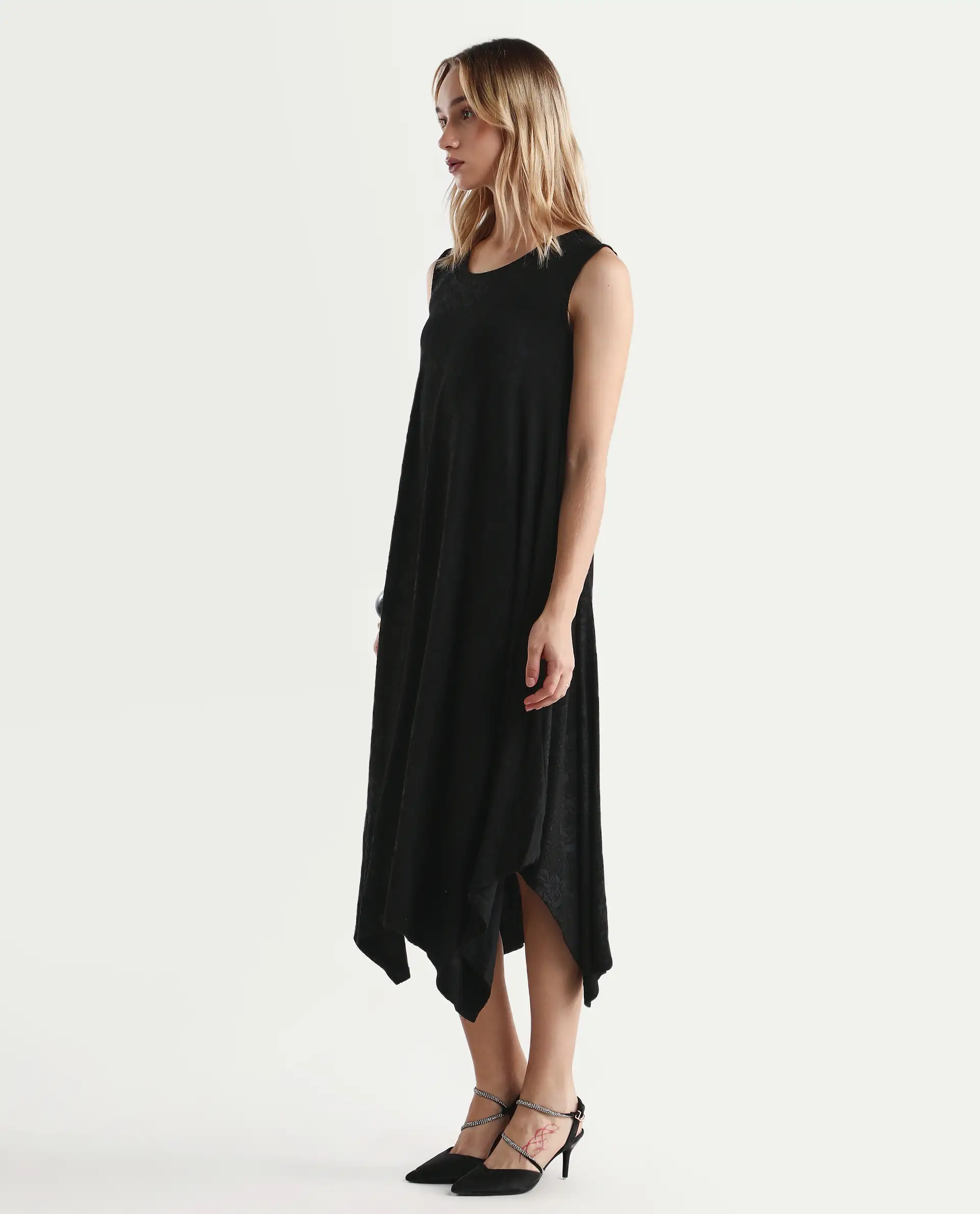 Rareism Women's Cassidy Black Polyester Blend Crew Neck Plain Sleeveless Midi Flared Dress - Image 5