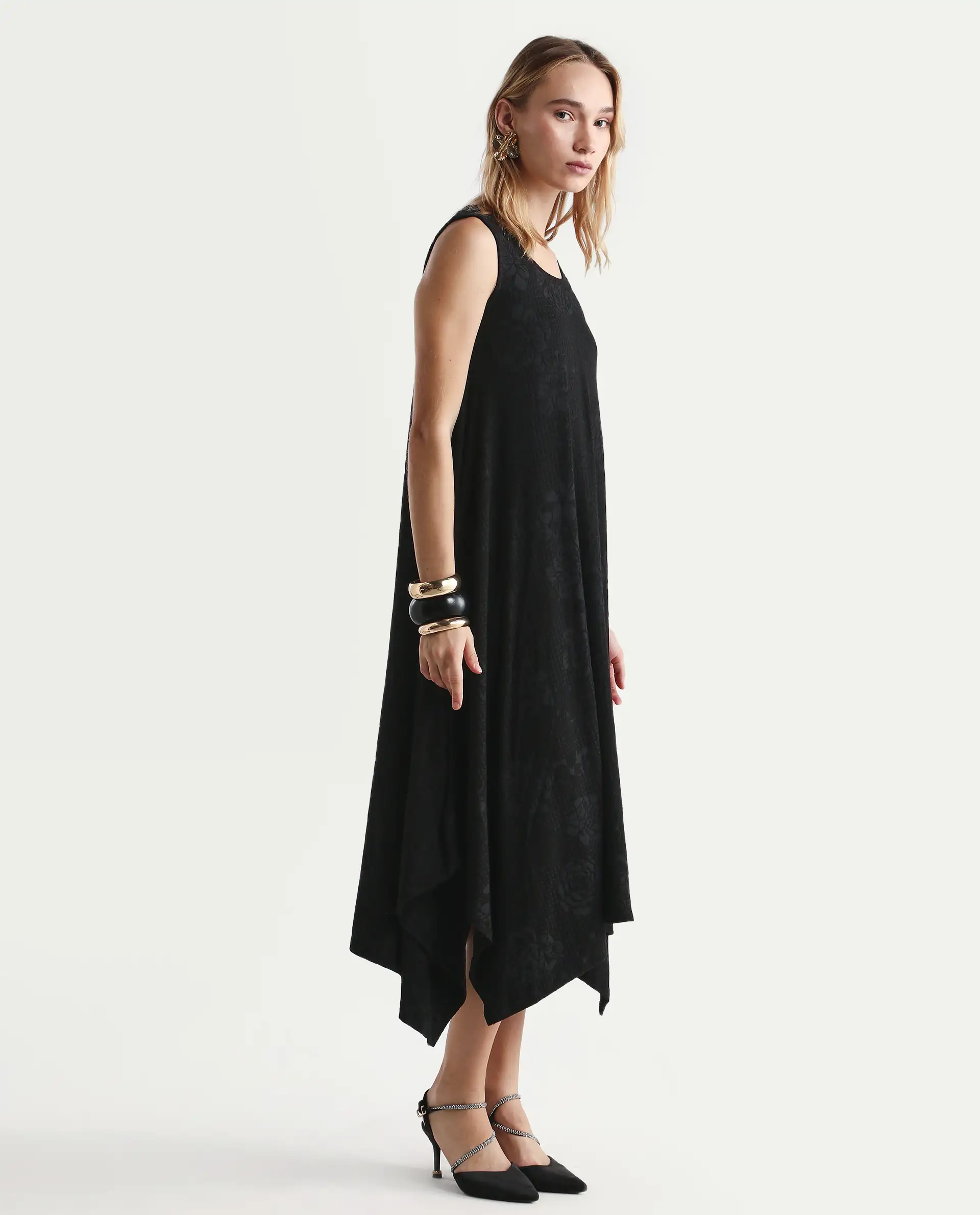 Rareism Women's Cassidy Black Polyester Blend Crew Neck Plain Sleeveless Midi Flared Dress - Image 6