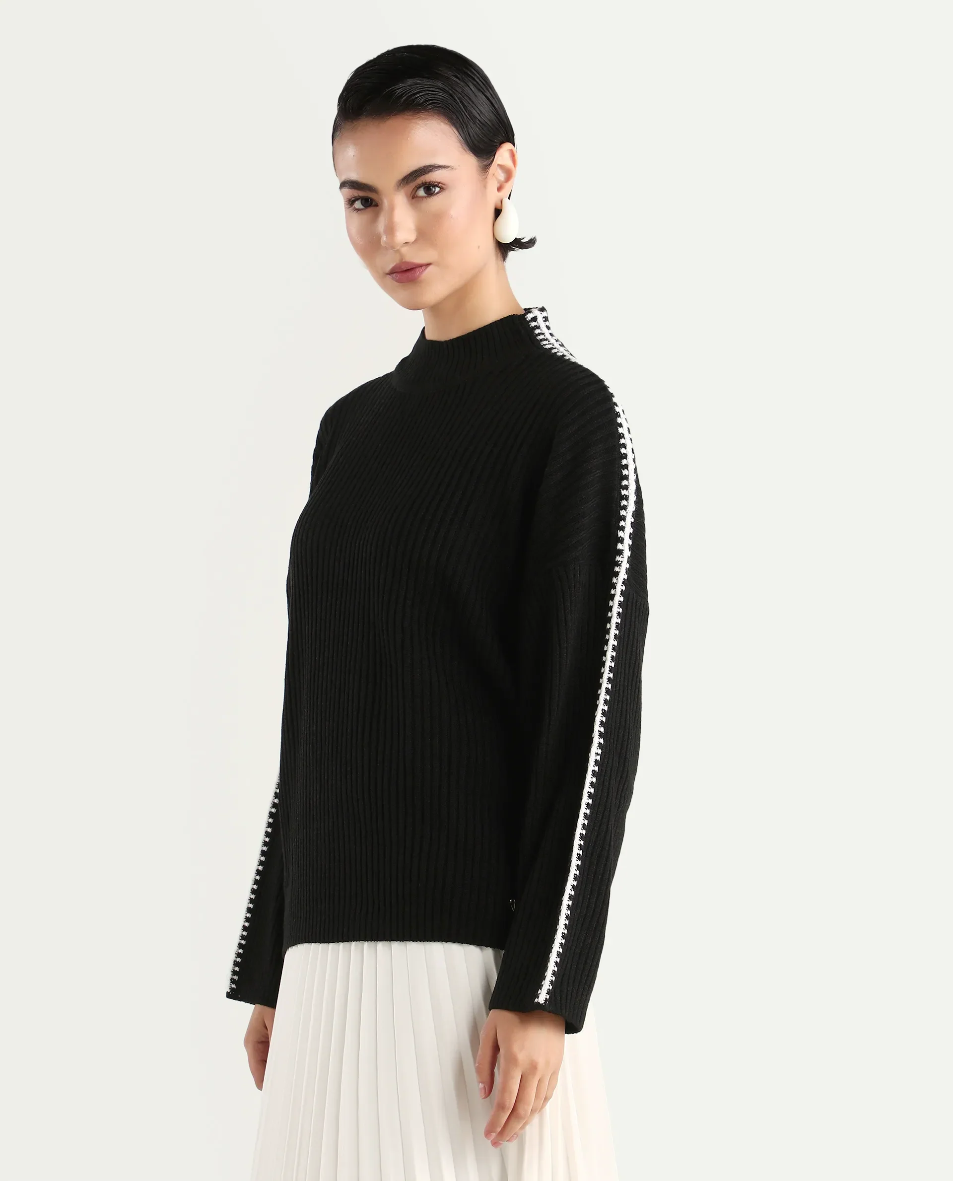 Rareism Women's Cassiopiea Black Acrylic High Neck Plain Relaxed Fit Sweater - Image 6