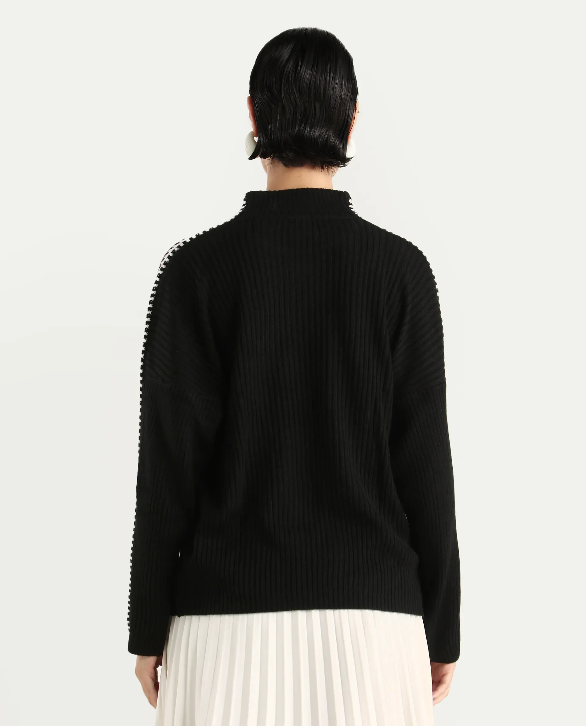 Rareism Women's Cassiopiea Black Acrylic High Neck Plain Relaxed Fit Sweater - Image 8