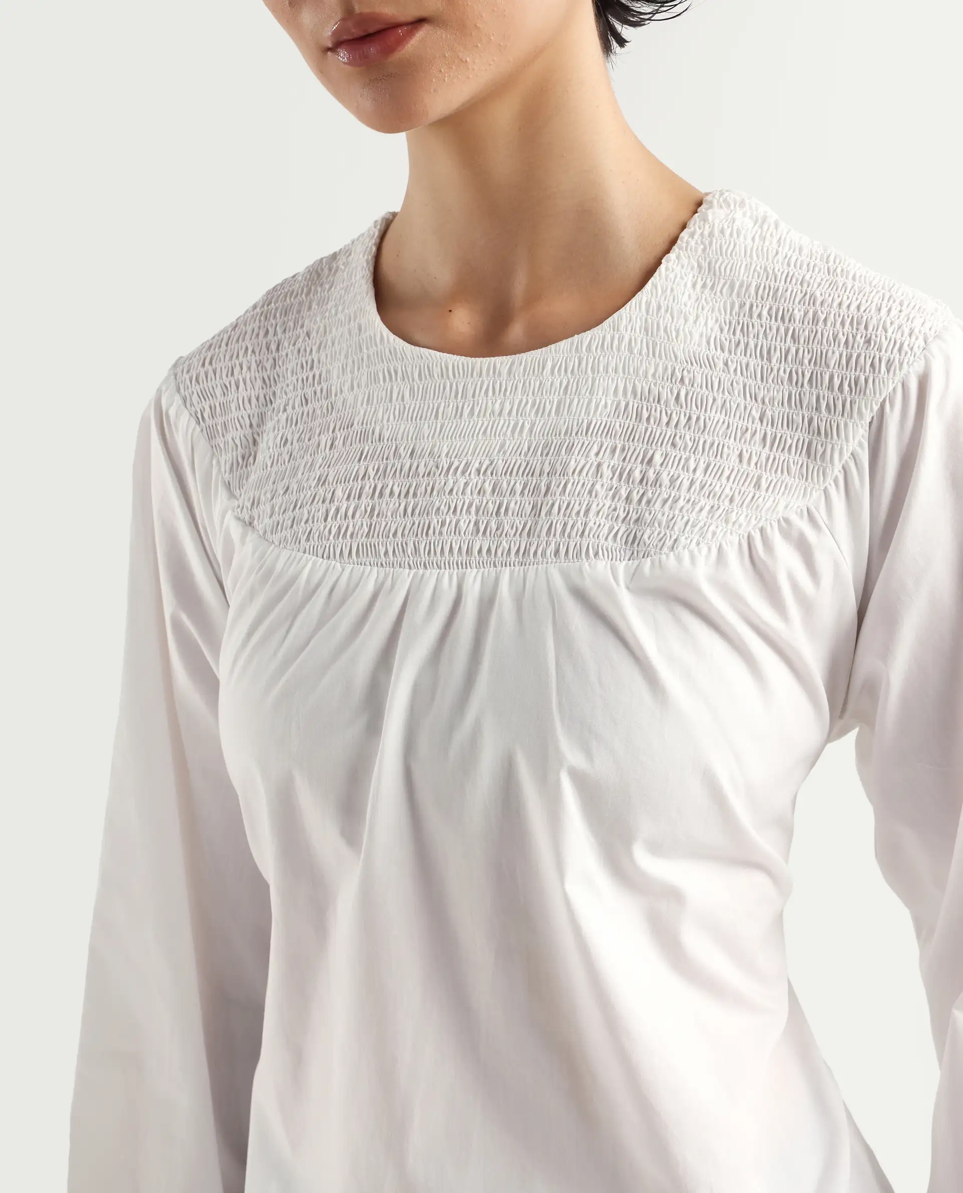 Rareism Women's Cassius White Cotton Crew Neck Plain Volume Sleeve Regular Fit Top - Image 4