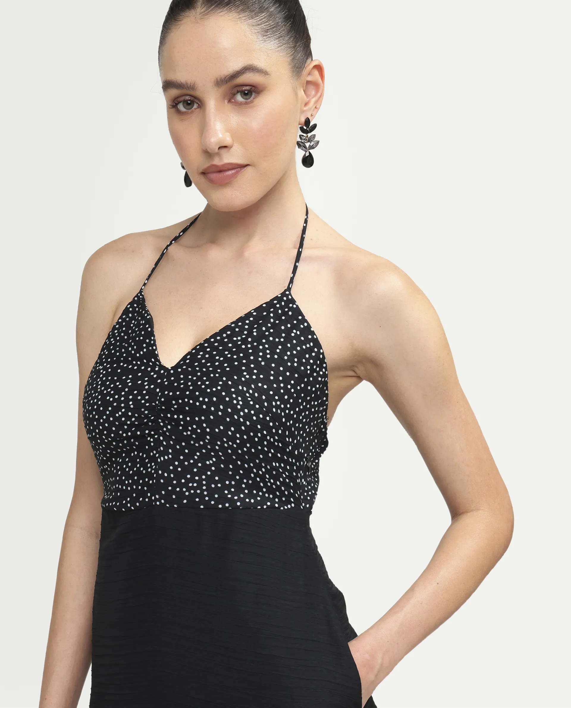 Rareism Women's Cassy Black Polyester Sleeveless Fit And Flare Floral Print Dress - Image 4