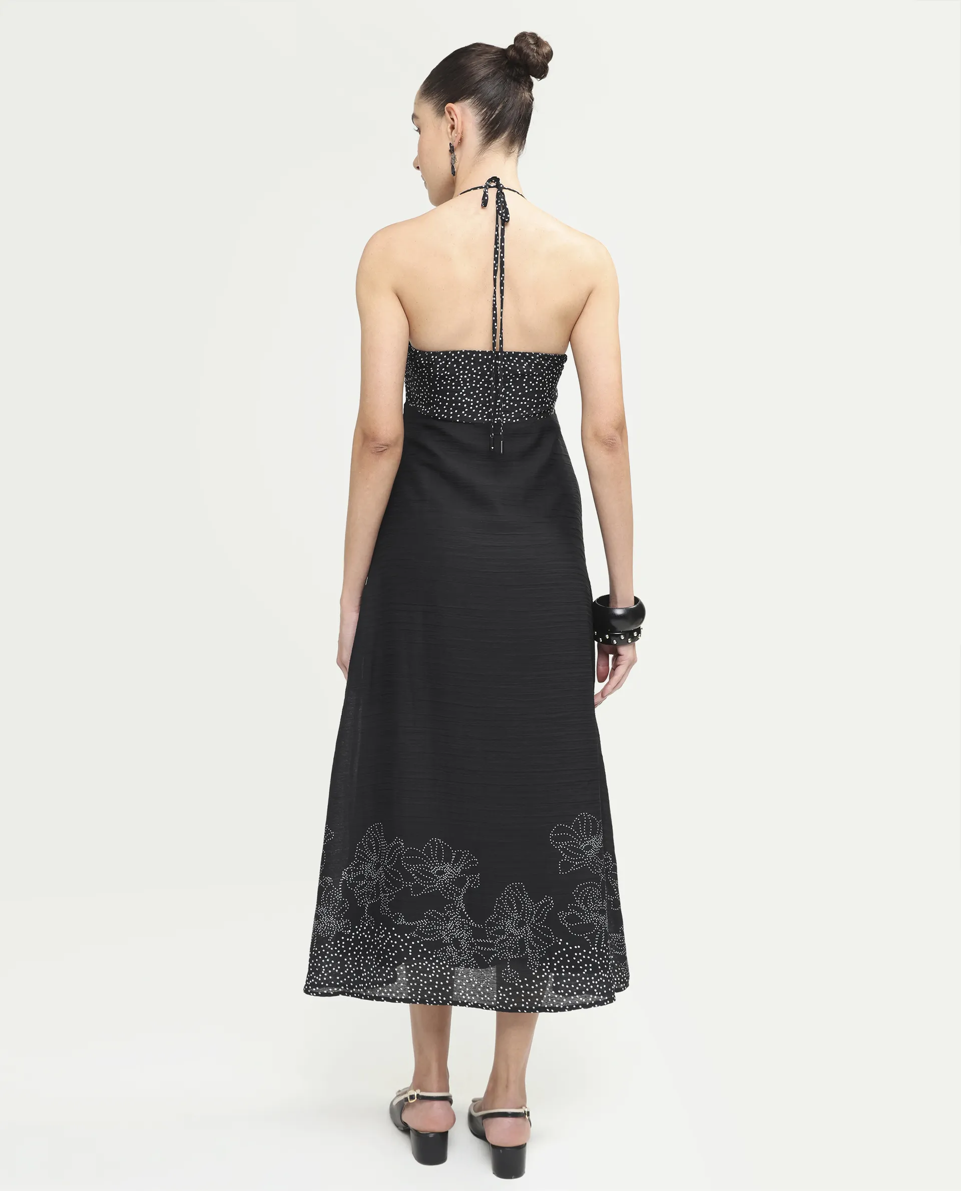 Rareism Women's Cassy Black Polyester Sleeveless Fit And Flare Floral Print Dress - Image 7