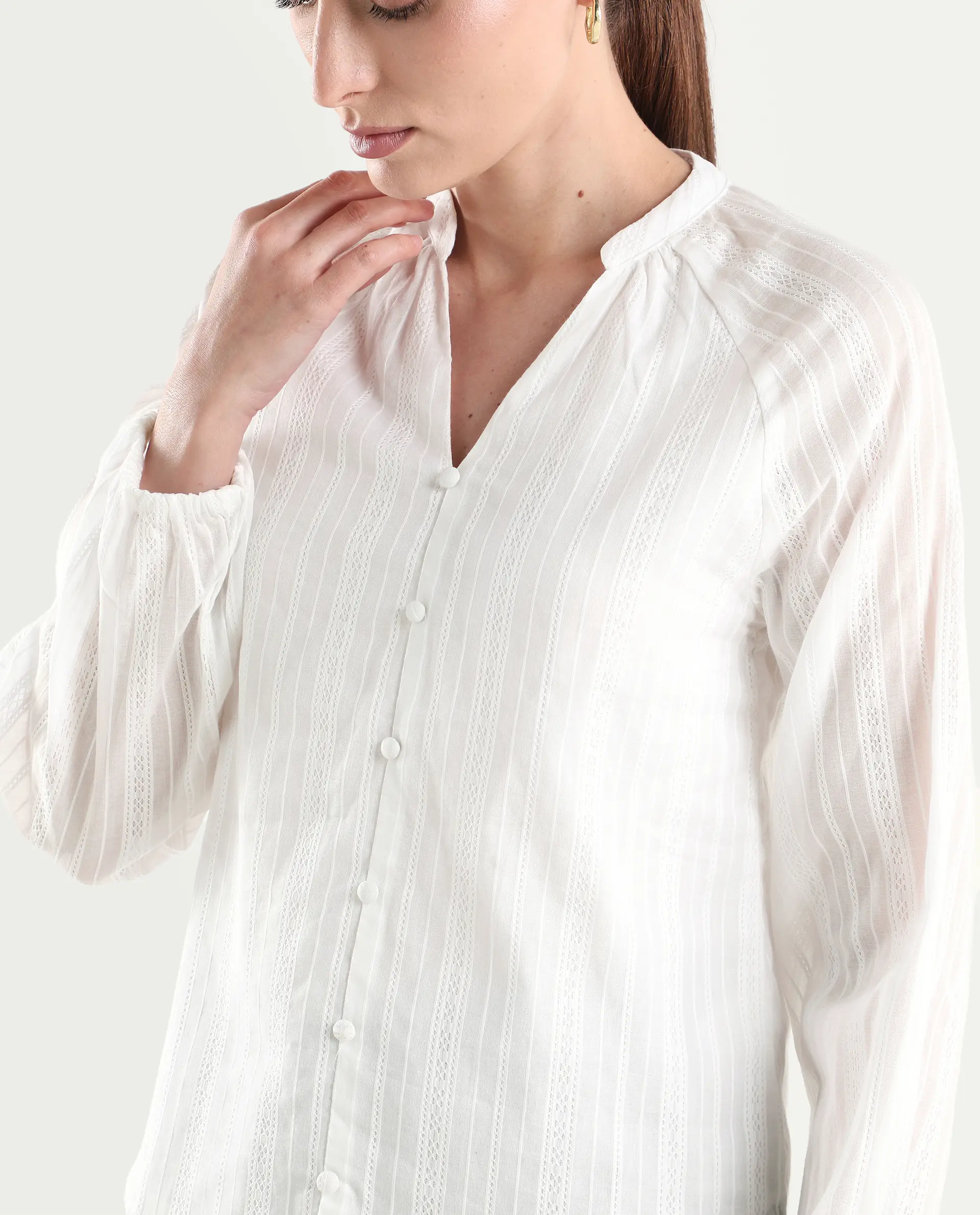 Rareism Women's Cava White Cotton Full Sleeve Regular Fit Plain Top - Image 4