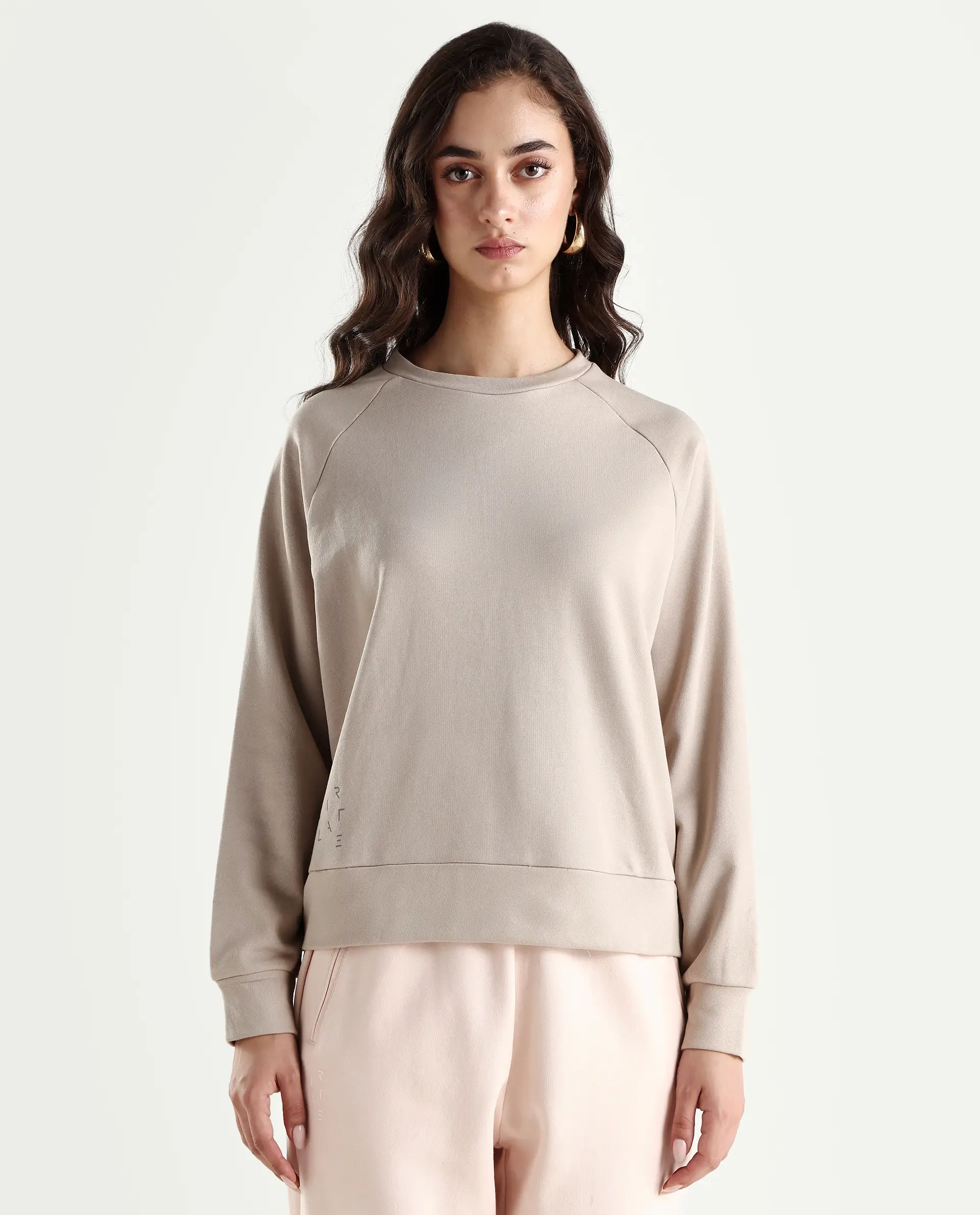 Rareism Women's Medium Weight Terry 290 Gsm Cotton Blend Crew Neck Plain Cuffed Sleeve Relaxed Fit Sweatshirt - Image 3