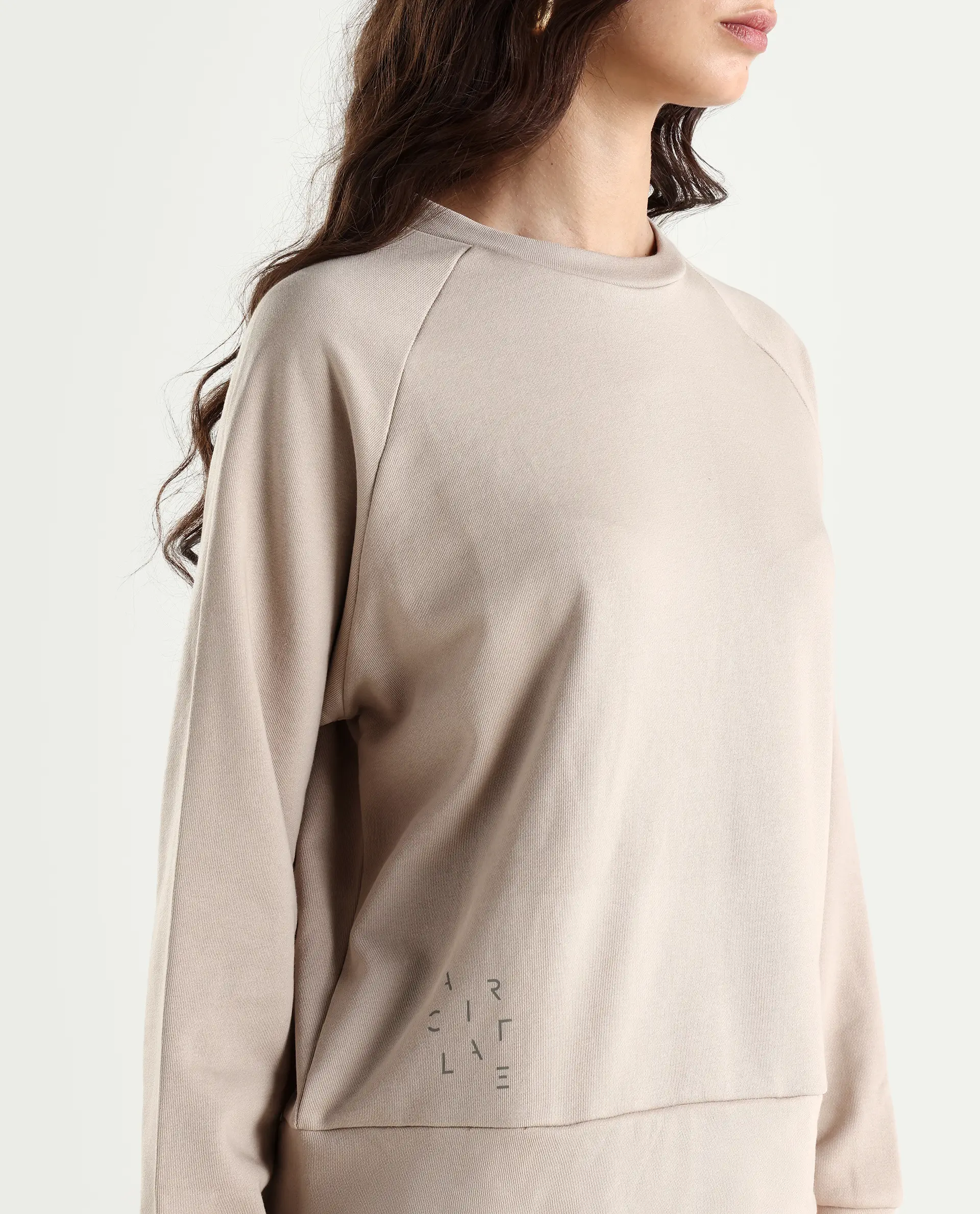Rareism Women's Medium Weight Terry 290 Gsm Cotton Blend Crew Neck Plain Cuffed Sleeve Relaxed Fit Sweatshirt - Image 4