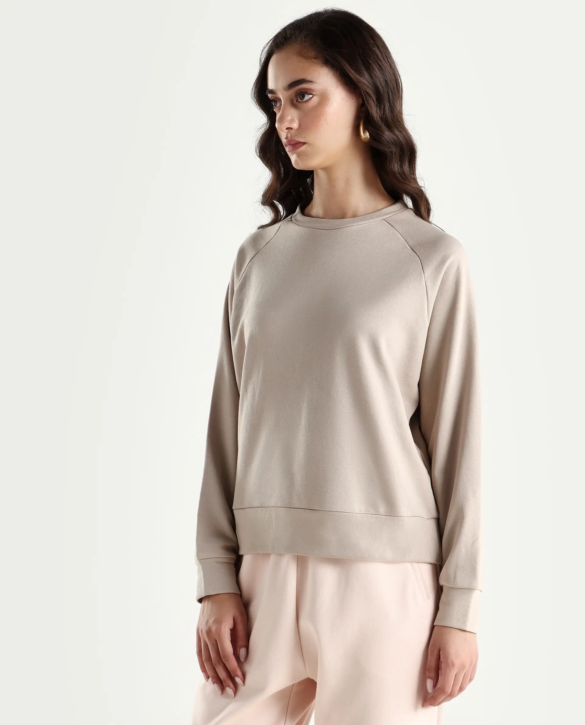 Rareism Women's Medium Weight Terry 290 Gsm Cotton Blend Crew Neck Plain Cuffed Sleeve Relaxed Fit Sweatshirt - Image 5